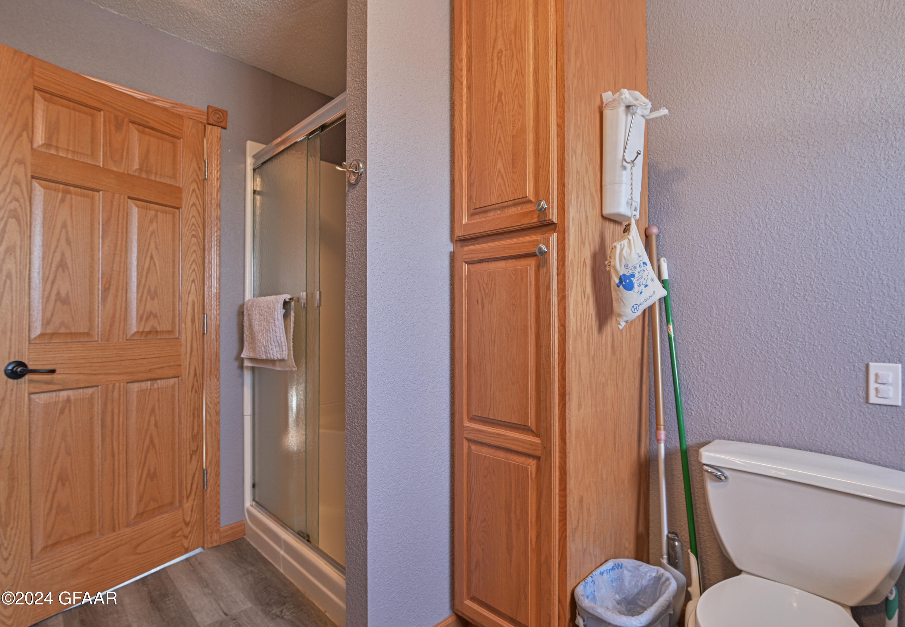 1220 EAGLE Avenue NE