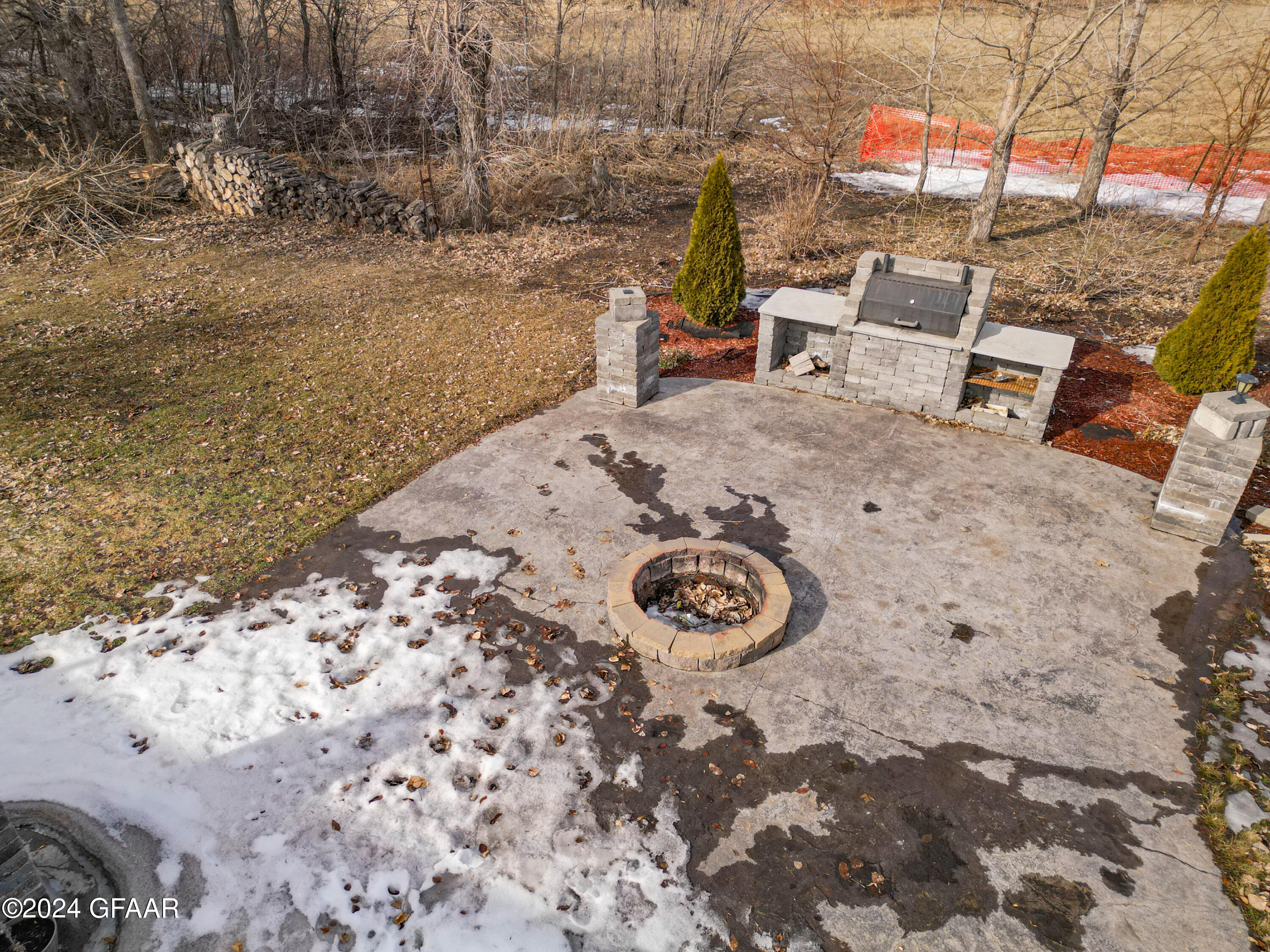 1220 EAGLE Avenue NE