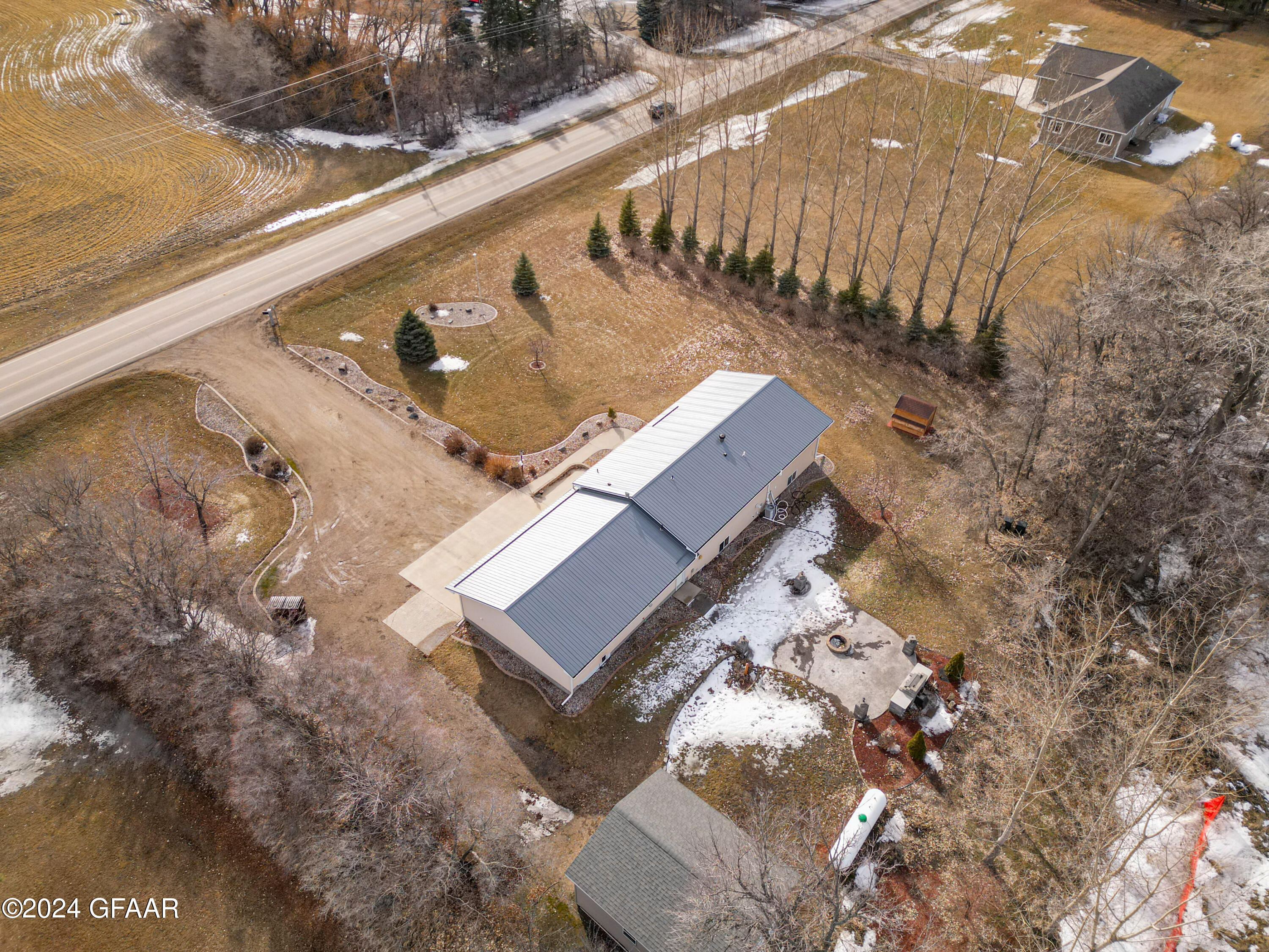 1220 EAGLE Avenue NE