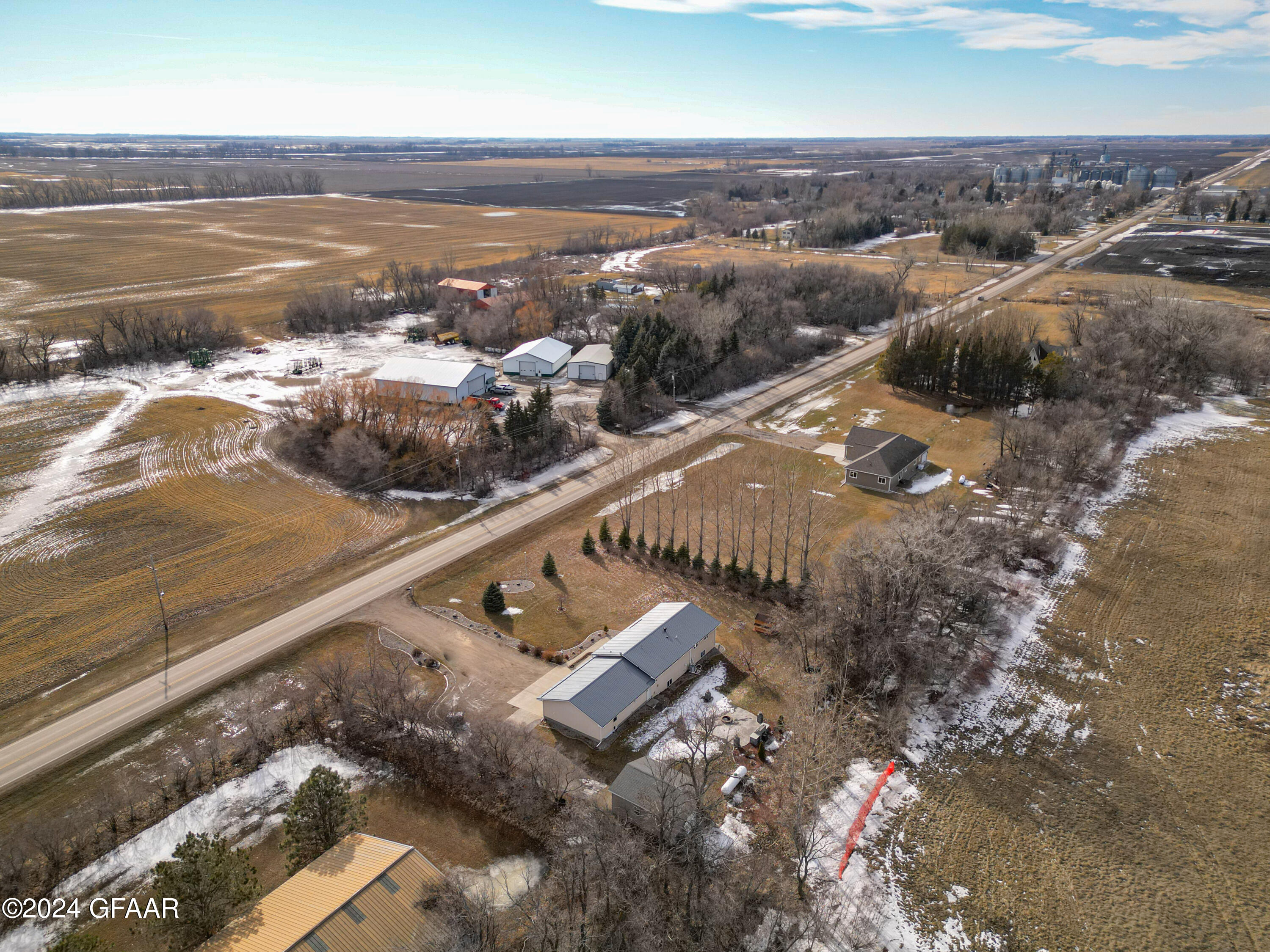 1220 EAGLE Avenue NE