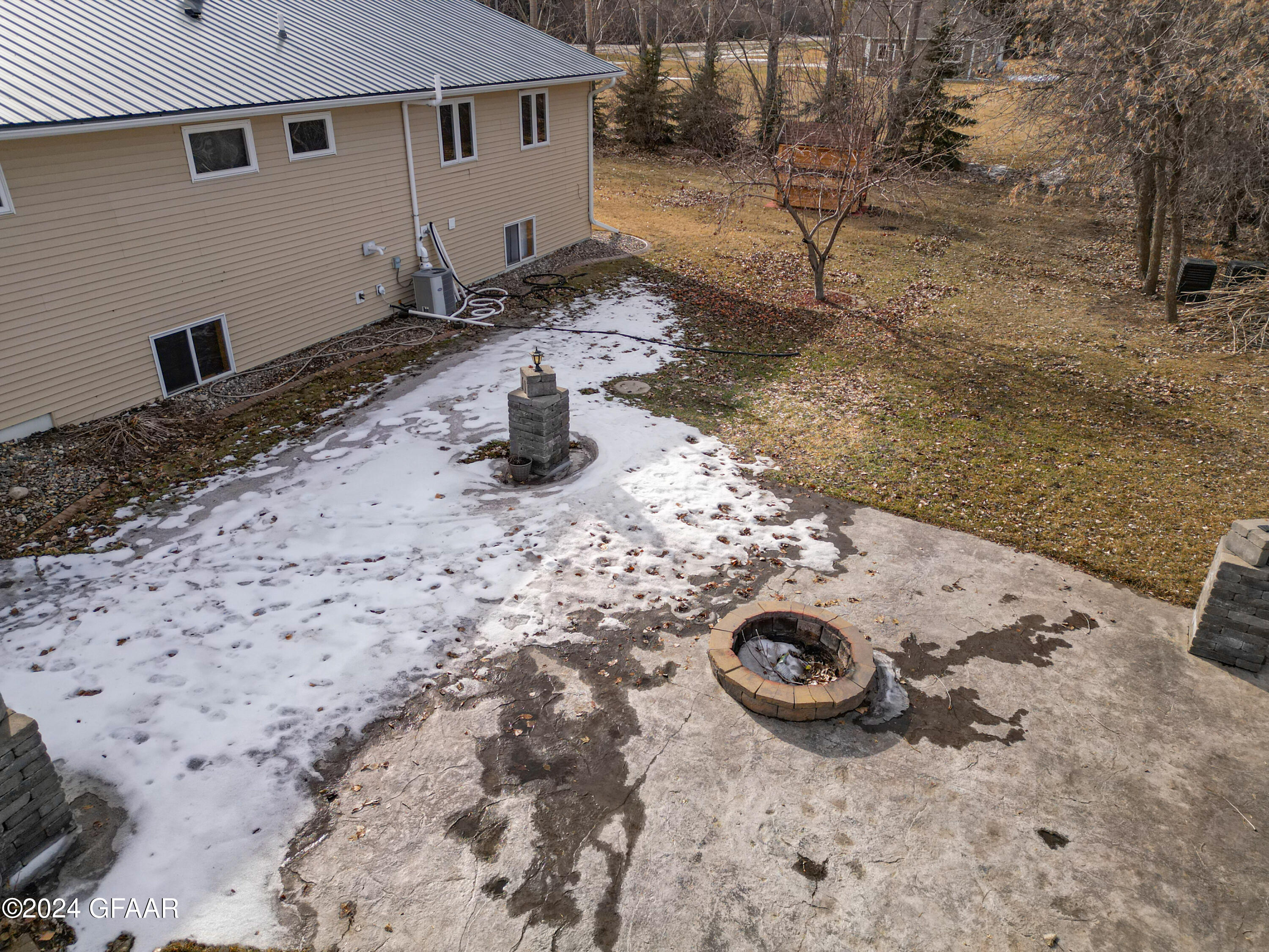 1220 EAGLE Avenue NE