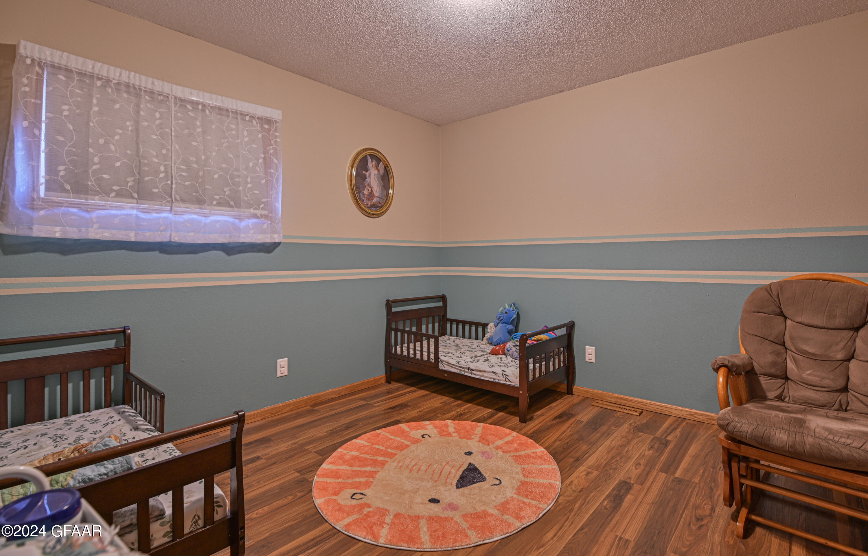 1220 EAGLE Avenue NE