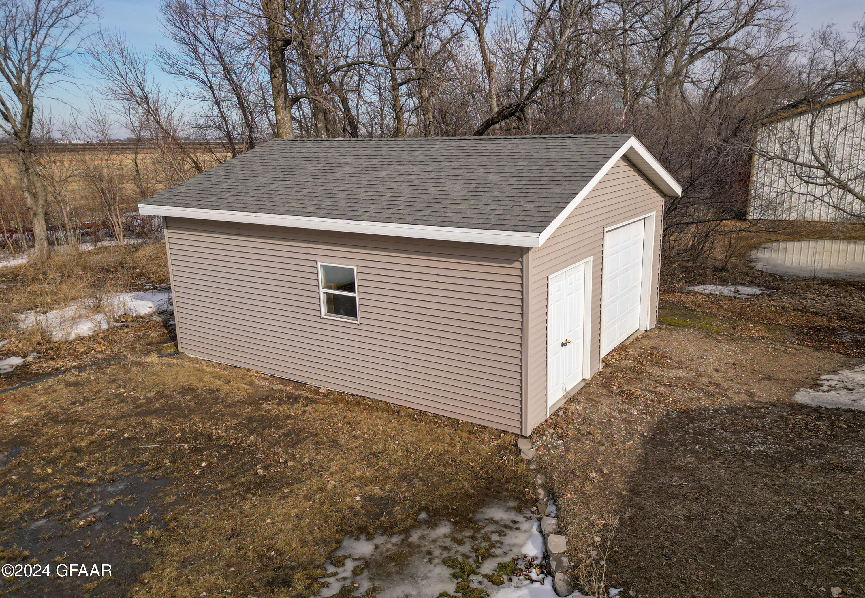 1220 EAGLE Avenue NE