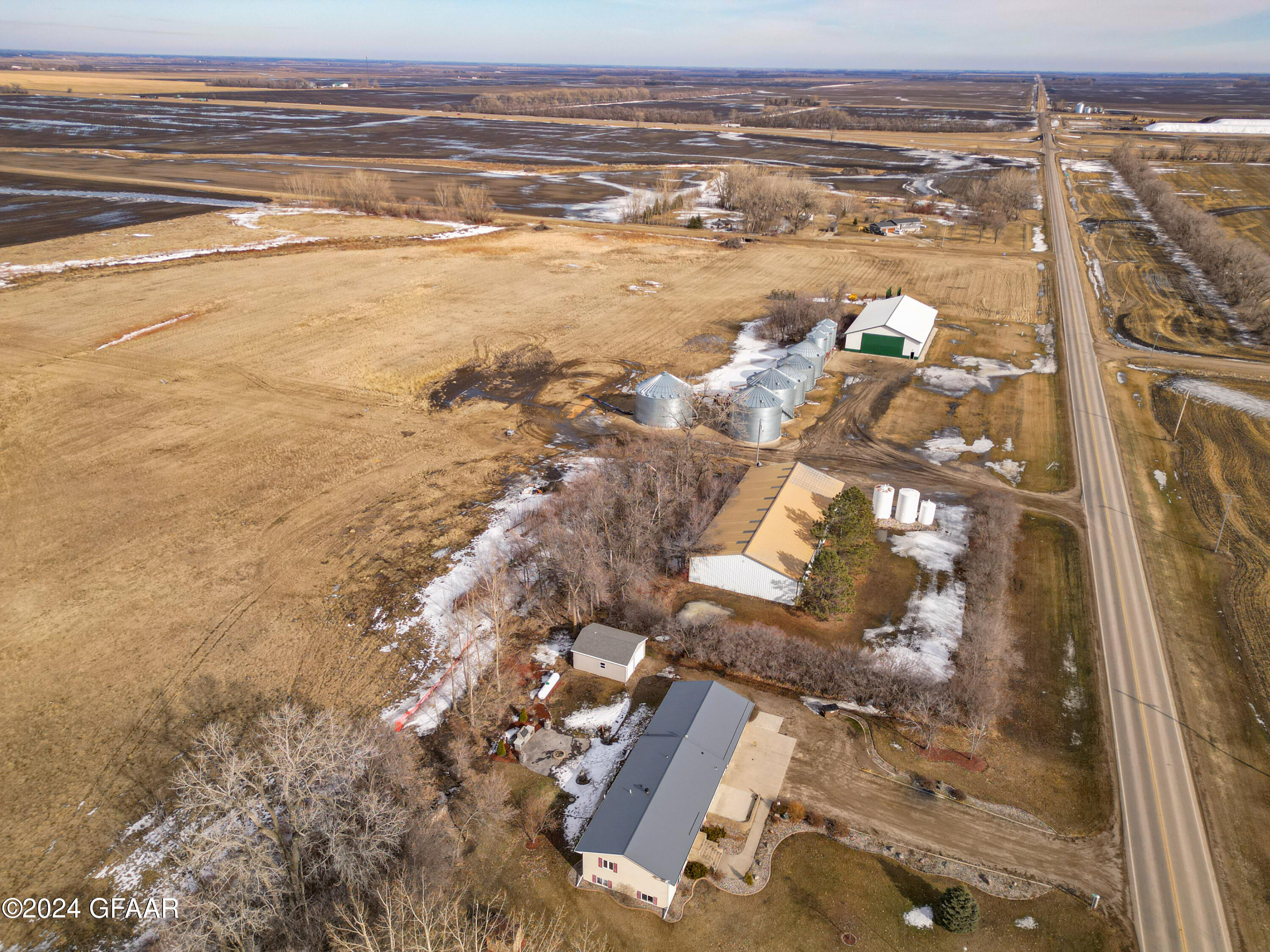 1220 EAGLE Avenue NE