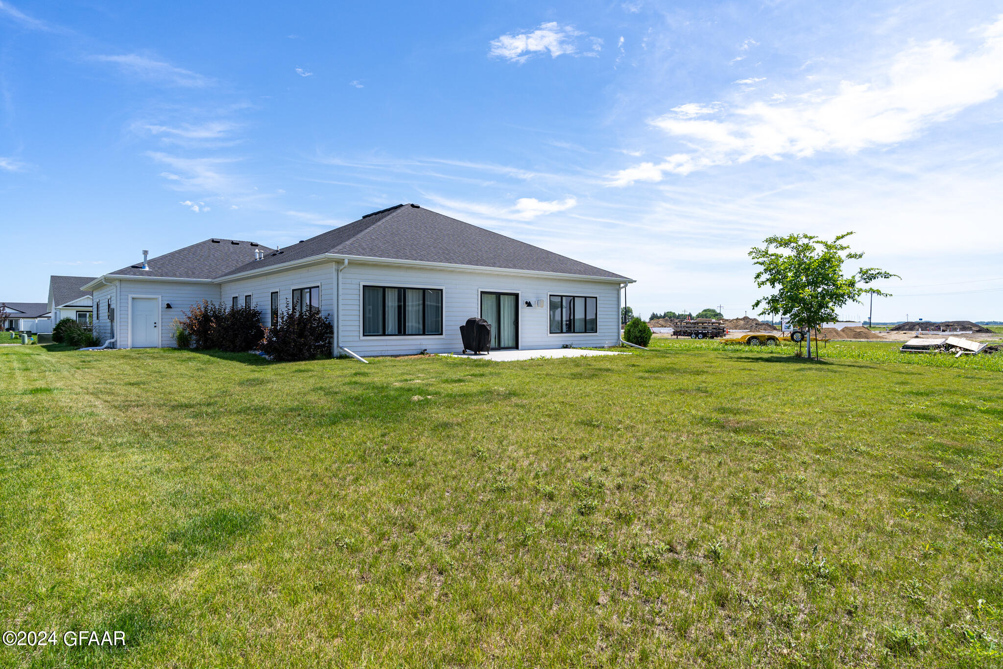 6166 CAMELLIA Circle