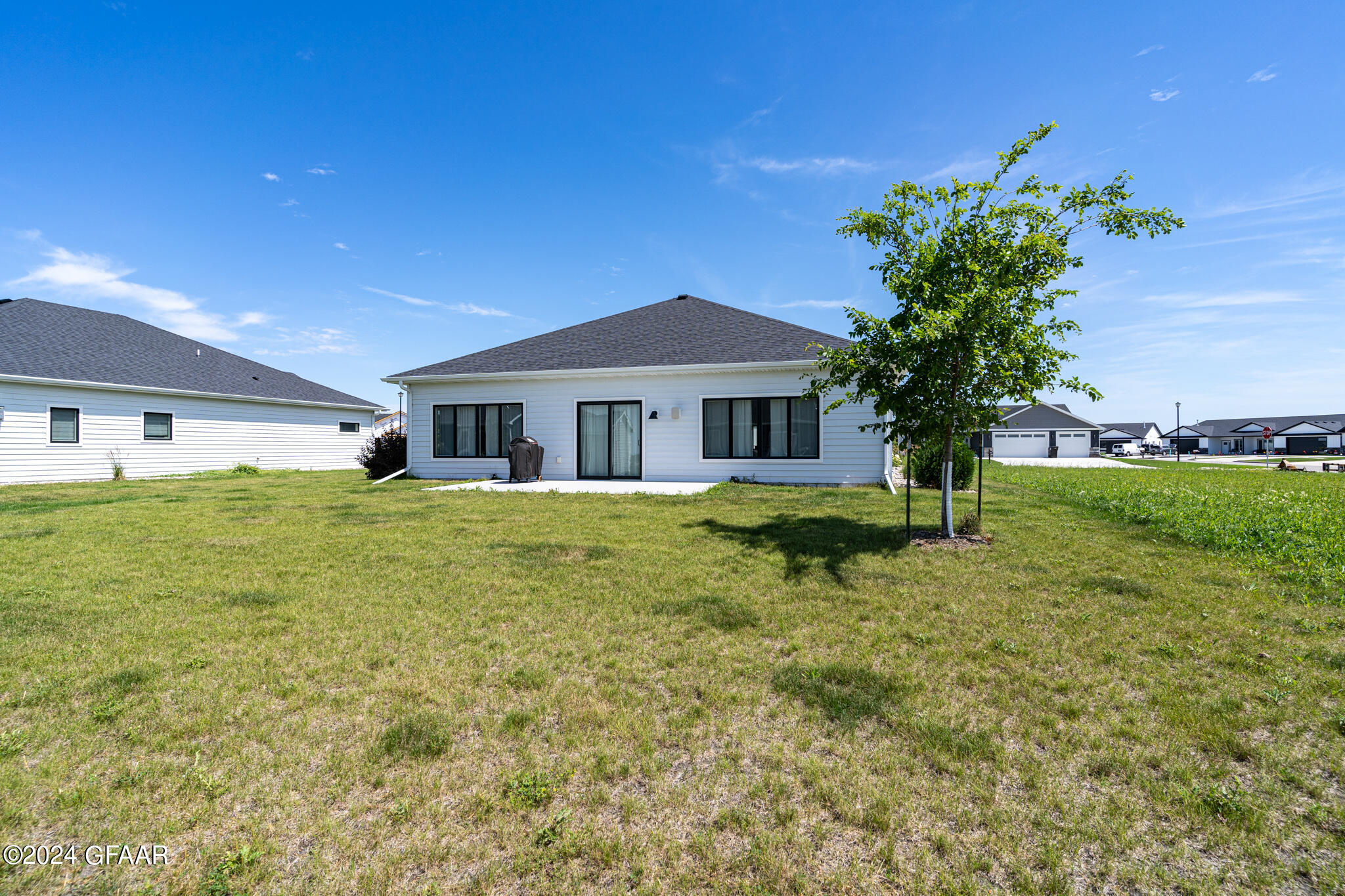 6166 CAMELLIA Circle
