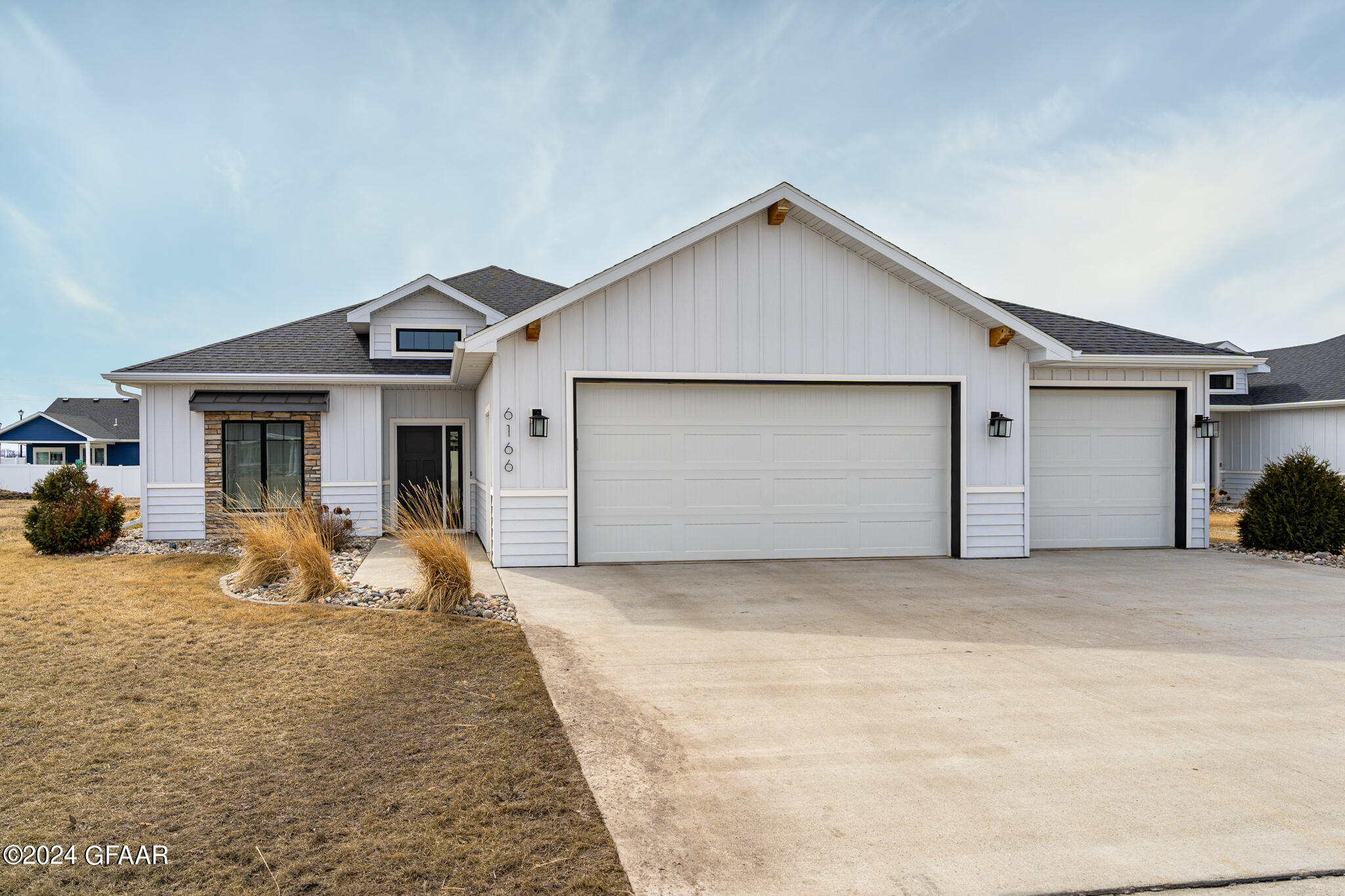6166 CAMELLIA Circle