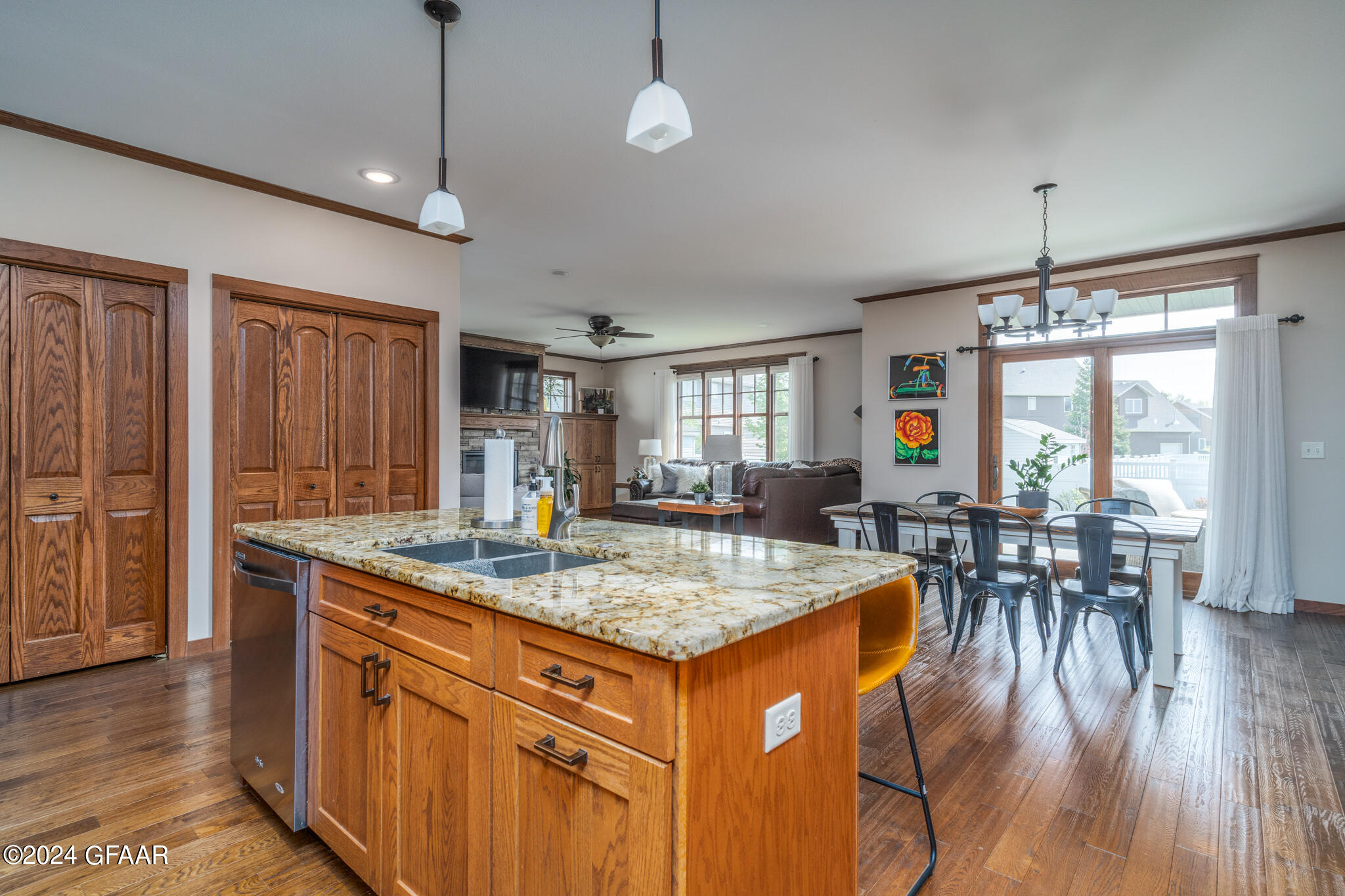 5525 ELM TWIG Drive