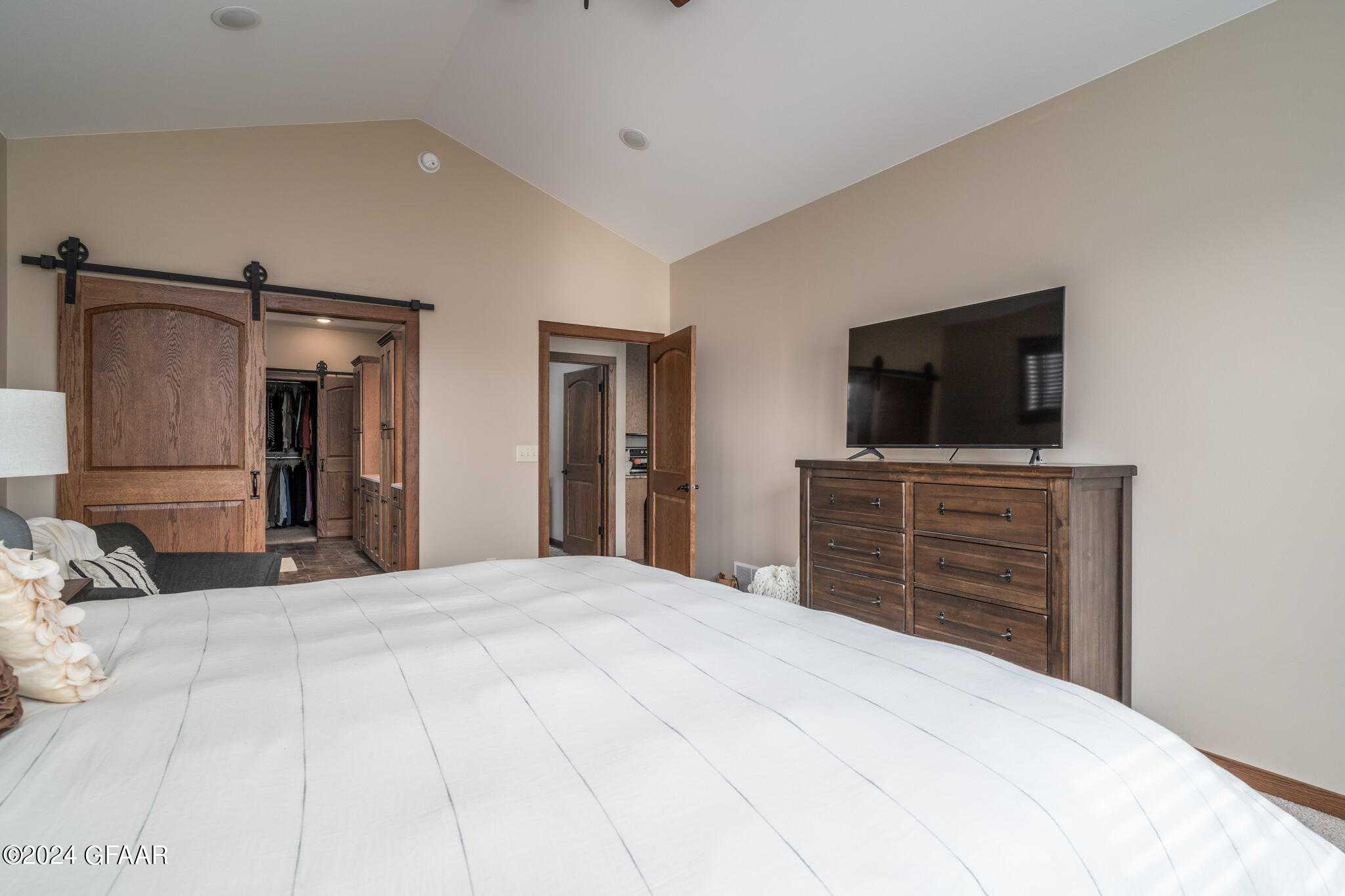 5525 ELM TWIG Drive