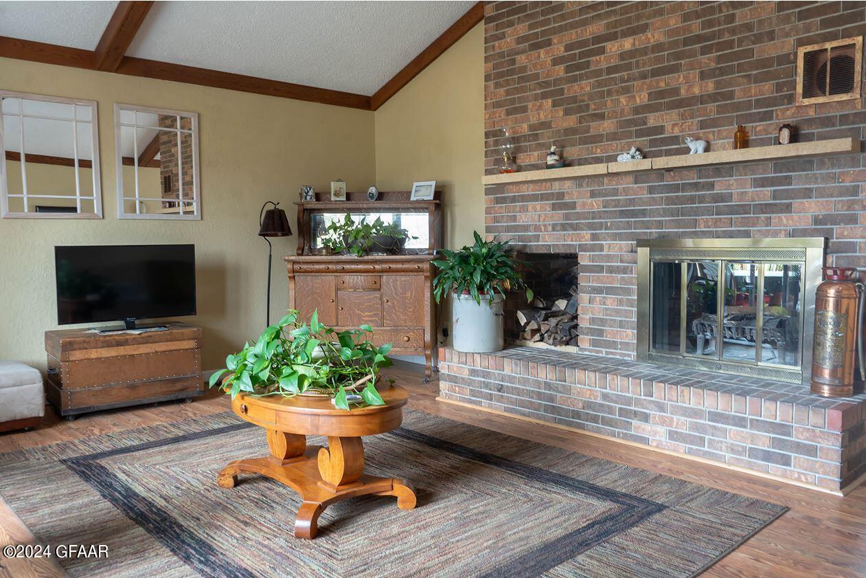 1125 MORGAN Place