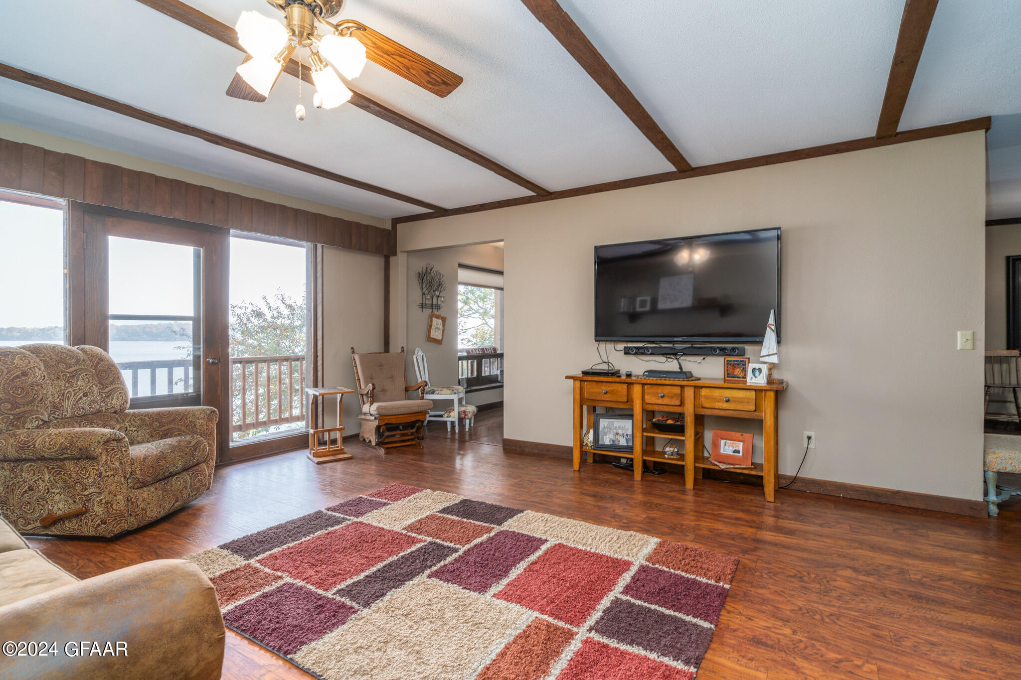 15861 SANDY BEACH Road SE