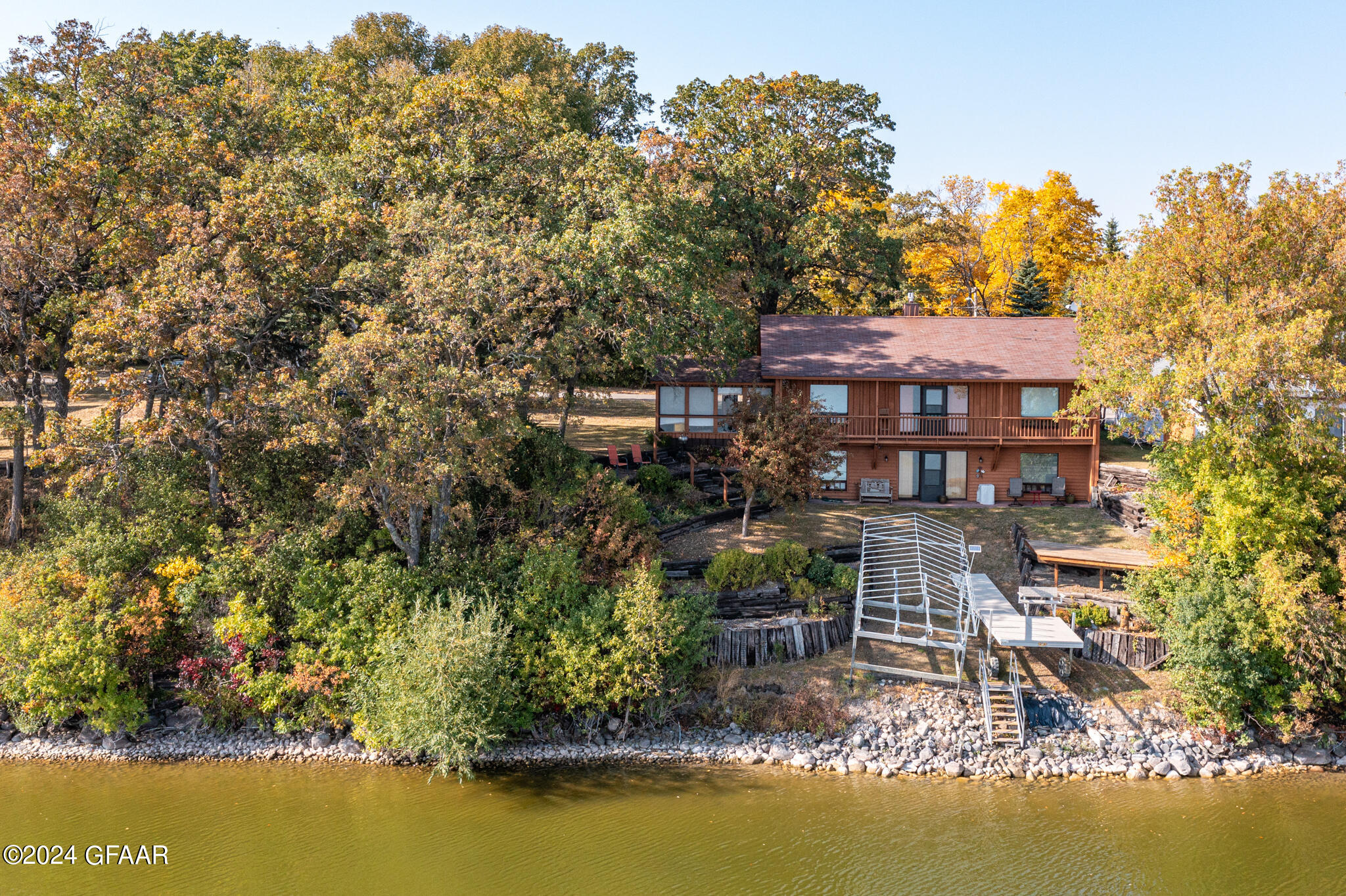 15861 SANDY BEACH Road SE