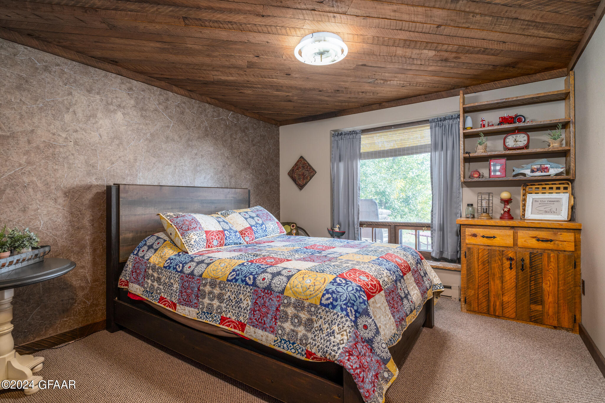 15861 SANDY BEACH Road SE