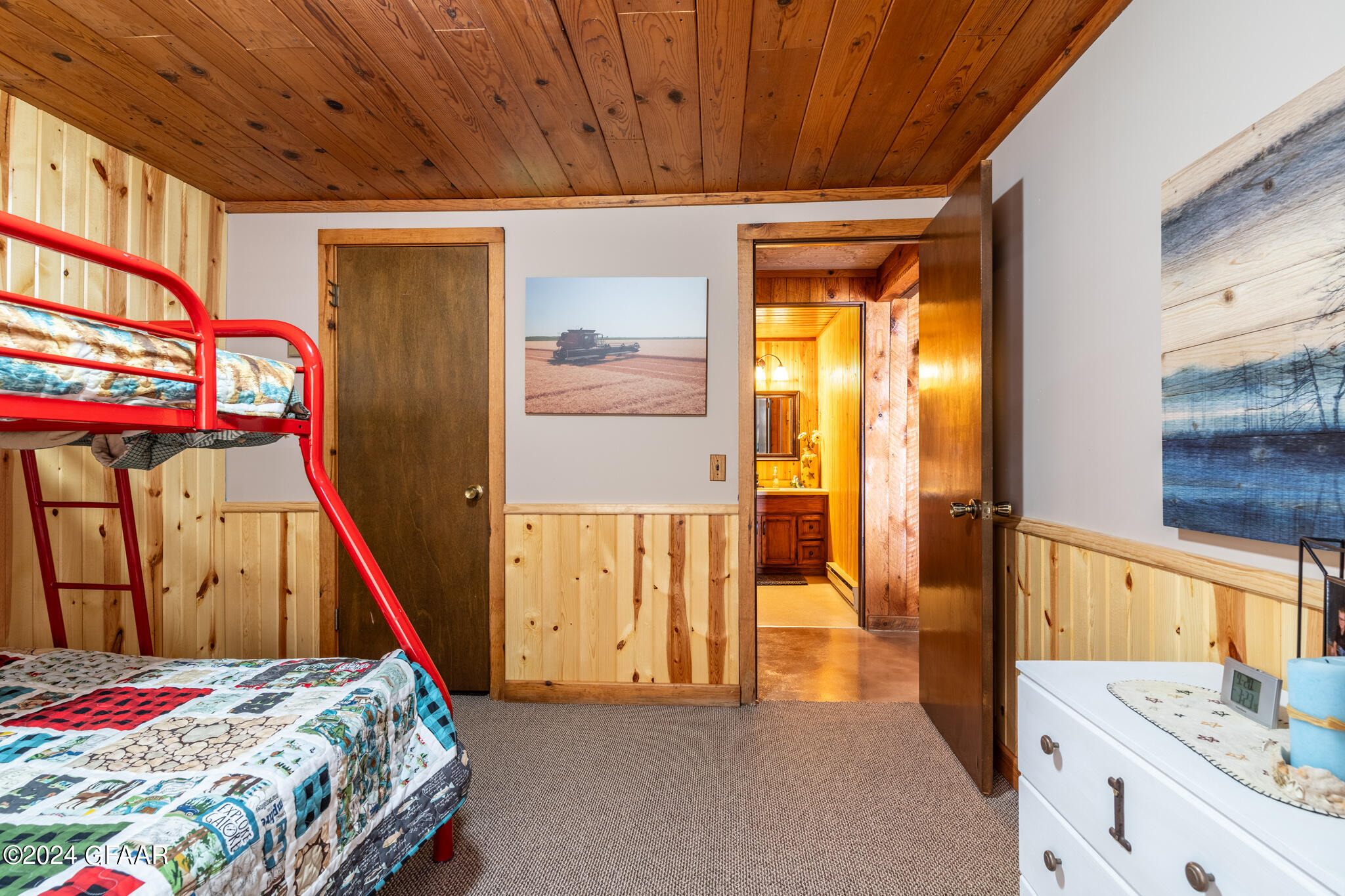 15861 SANDY BEACH Road SE