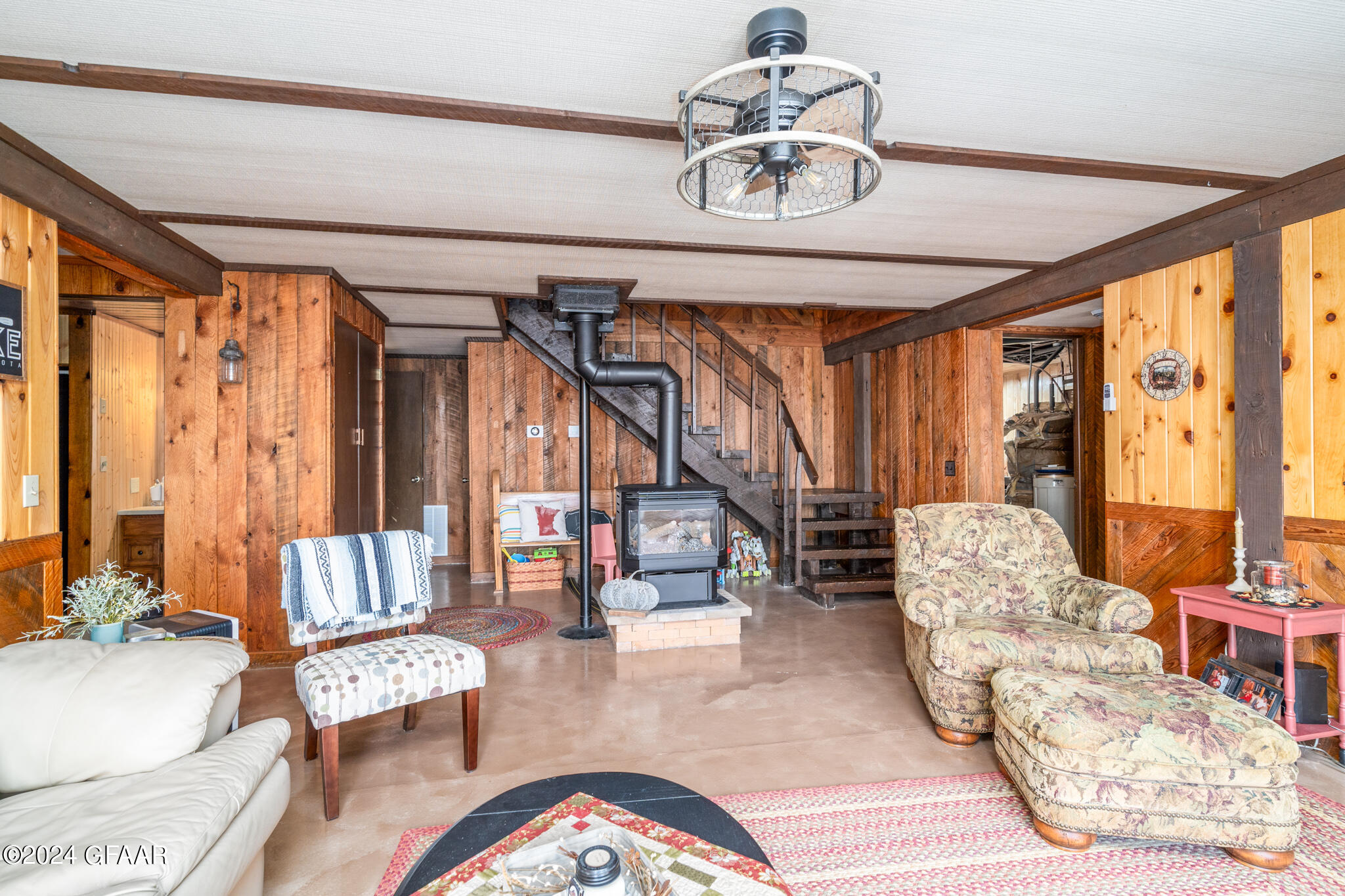 15861 SANDY BEACH Road SE