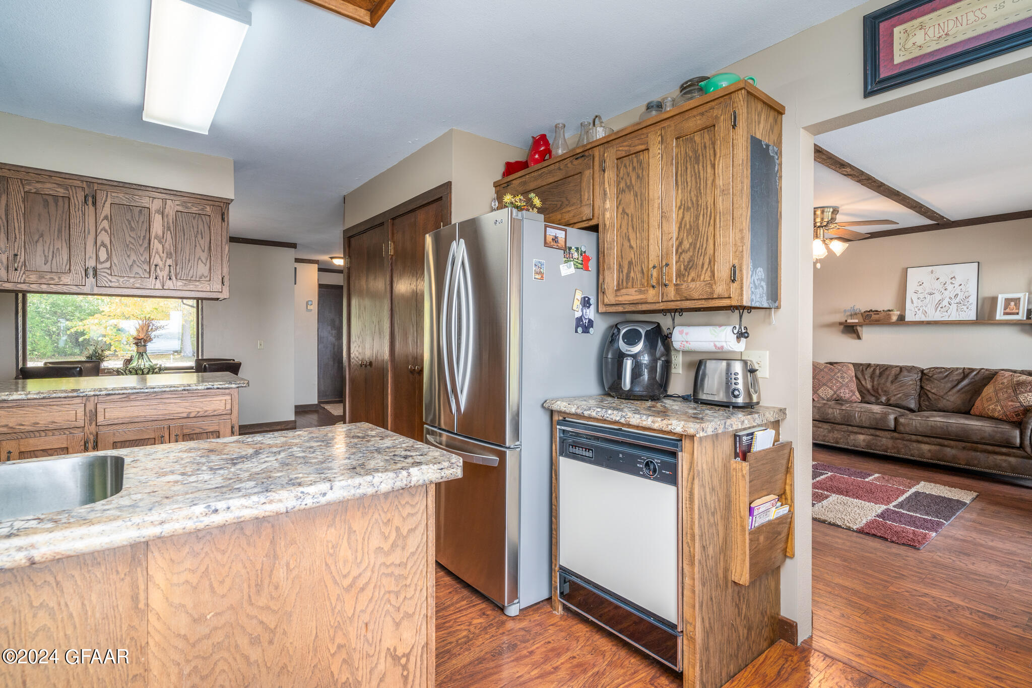 15861 SANDY BEACH Road SE