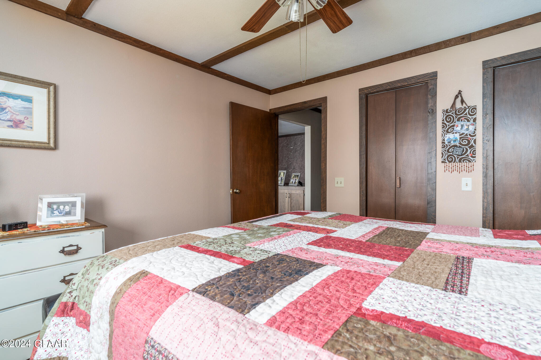 15861 SANDY BEACH Road SE