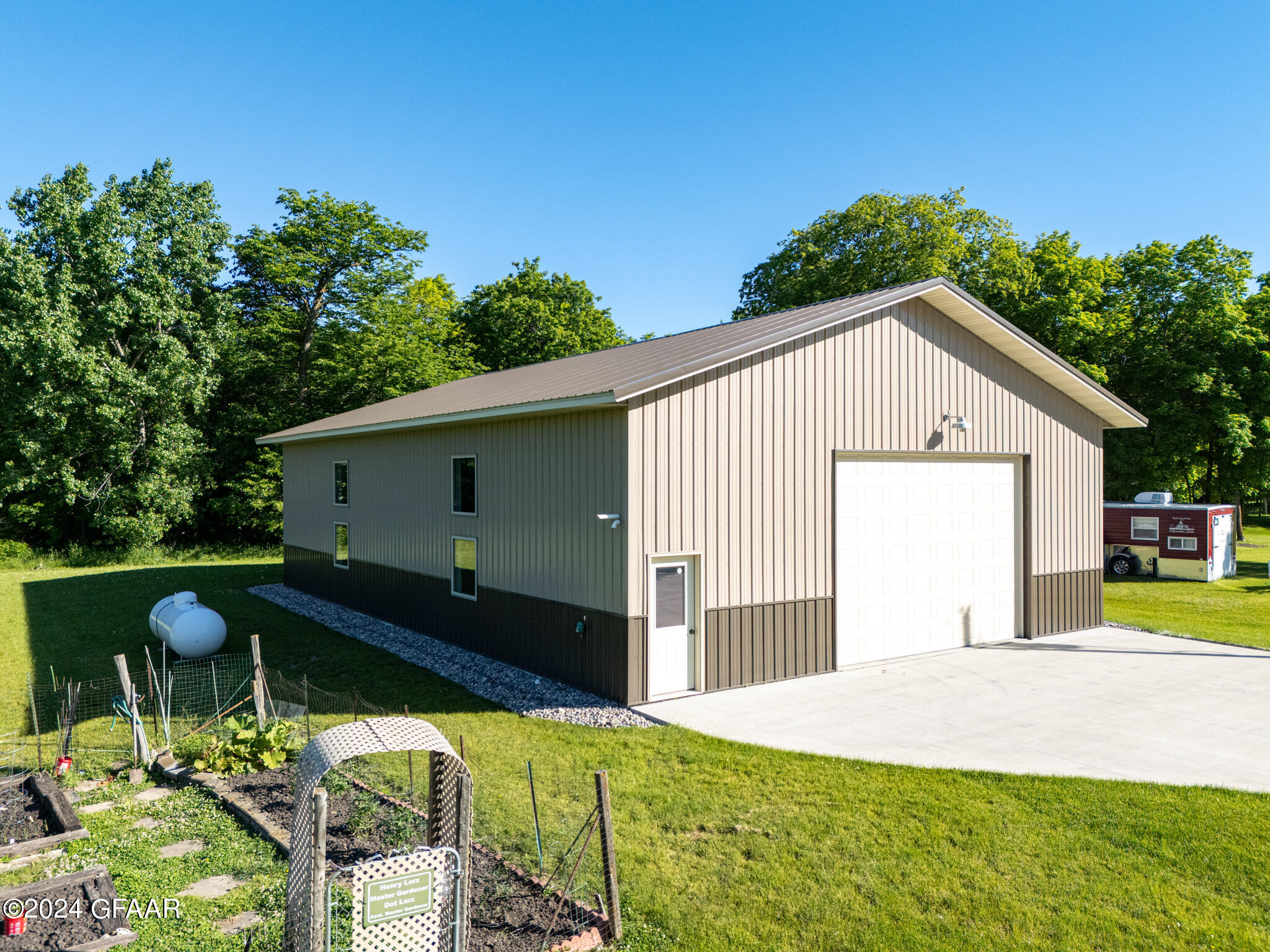 38880 POISSANT Drive SE