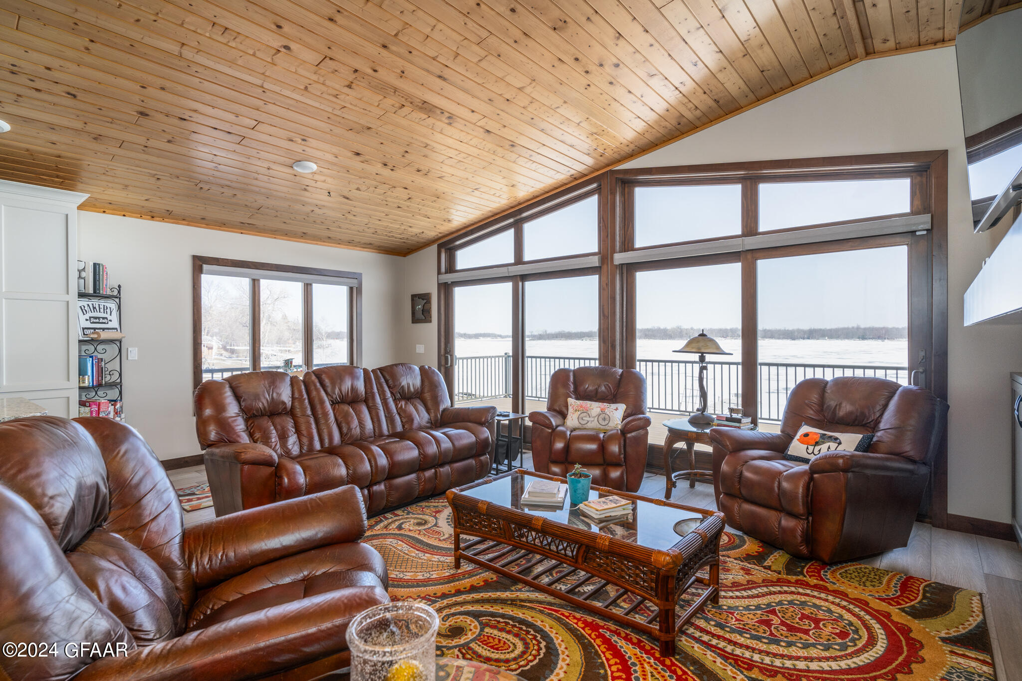 38880 POISSANT Drive SE