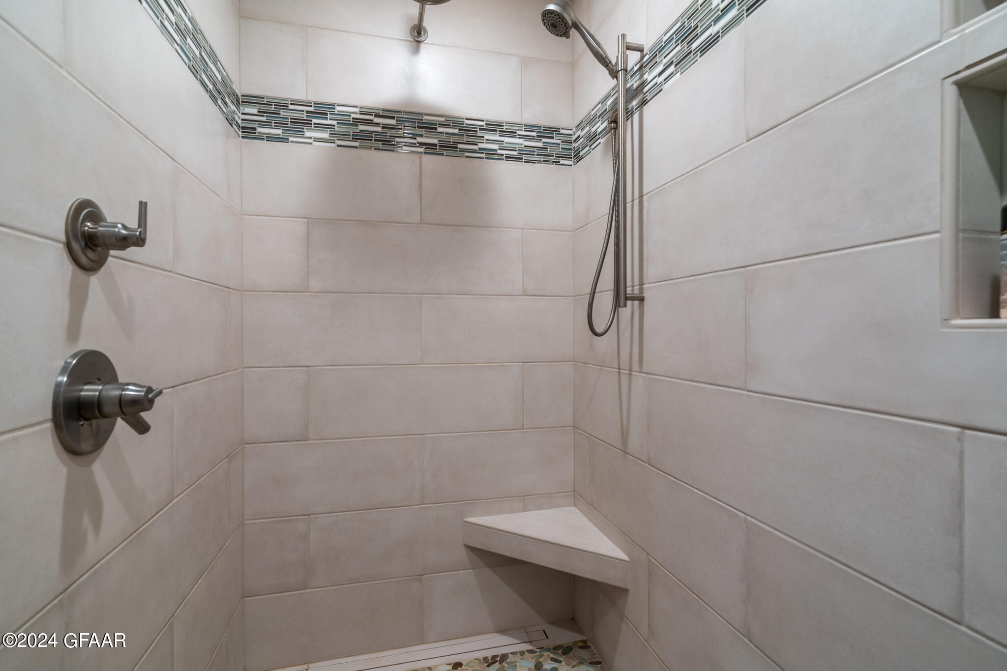 38880 POISSANT Drive SE