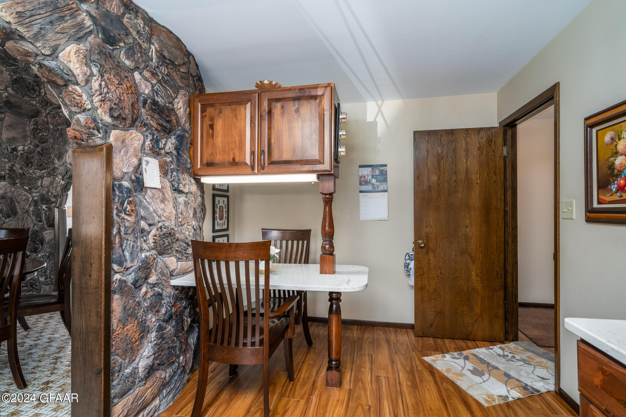 205 LEEWARD HILLS Lane