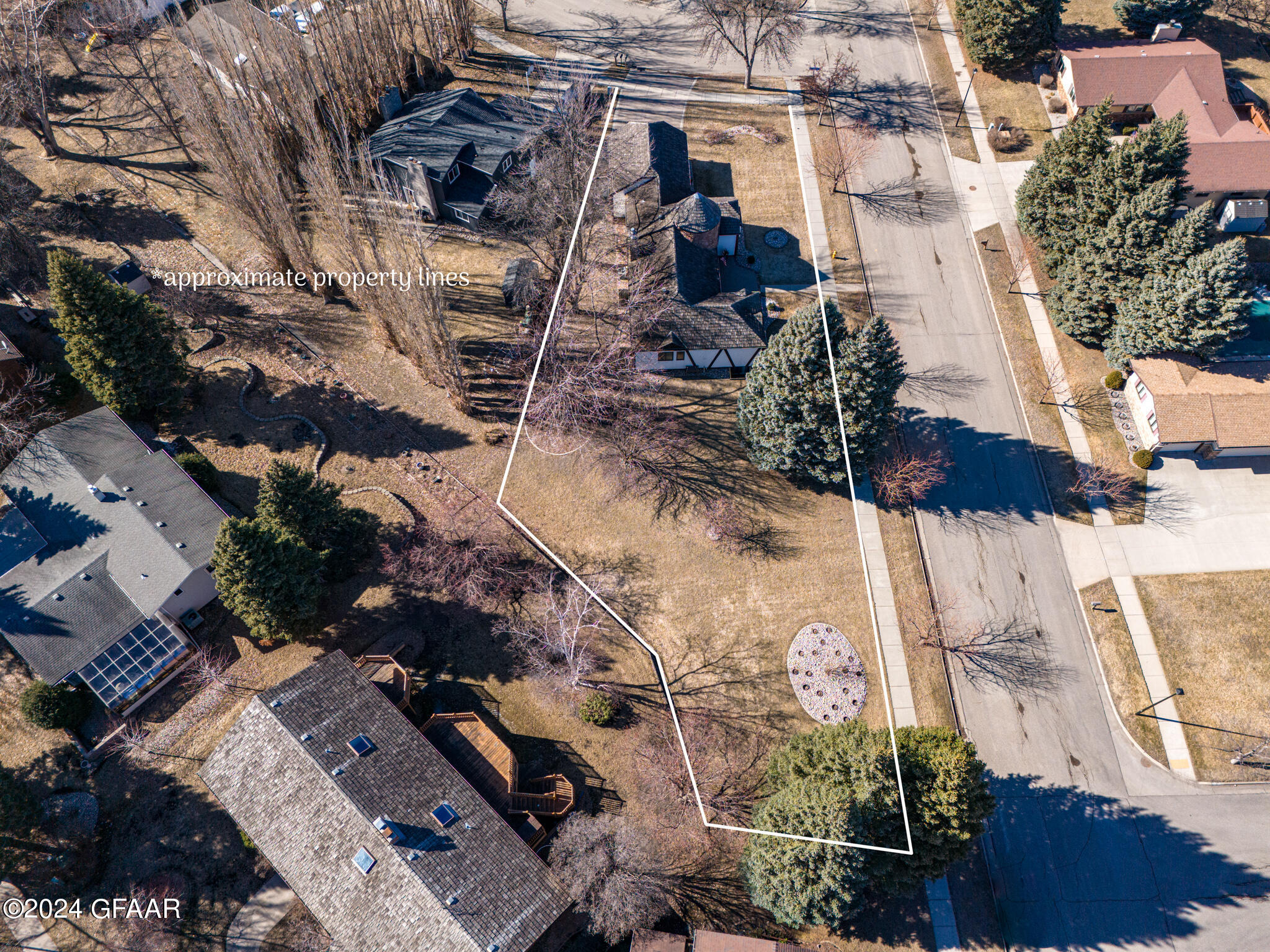 205 LEEWARD HILLS Lane