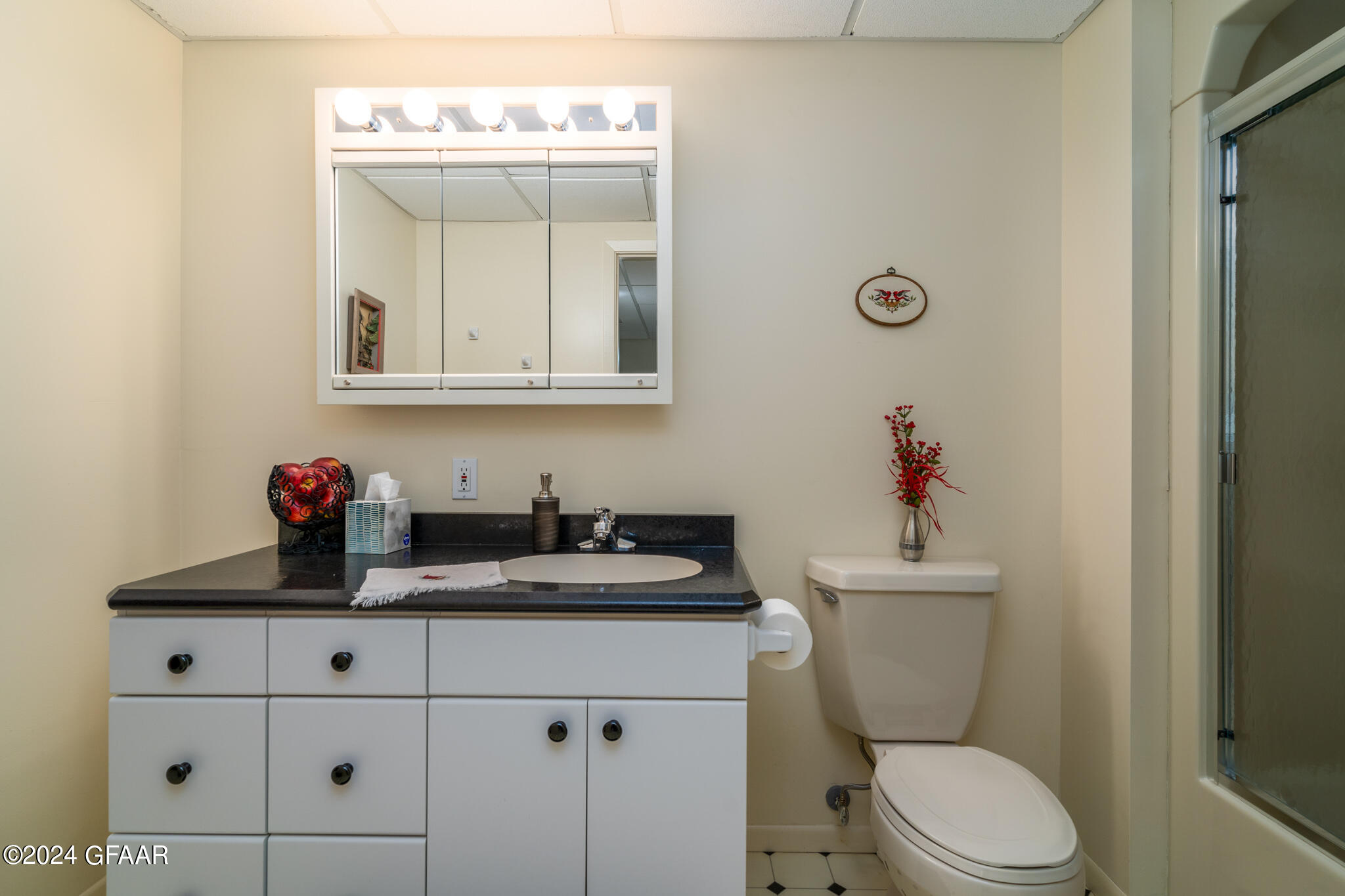 205 LEEWARD HILLS Lane