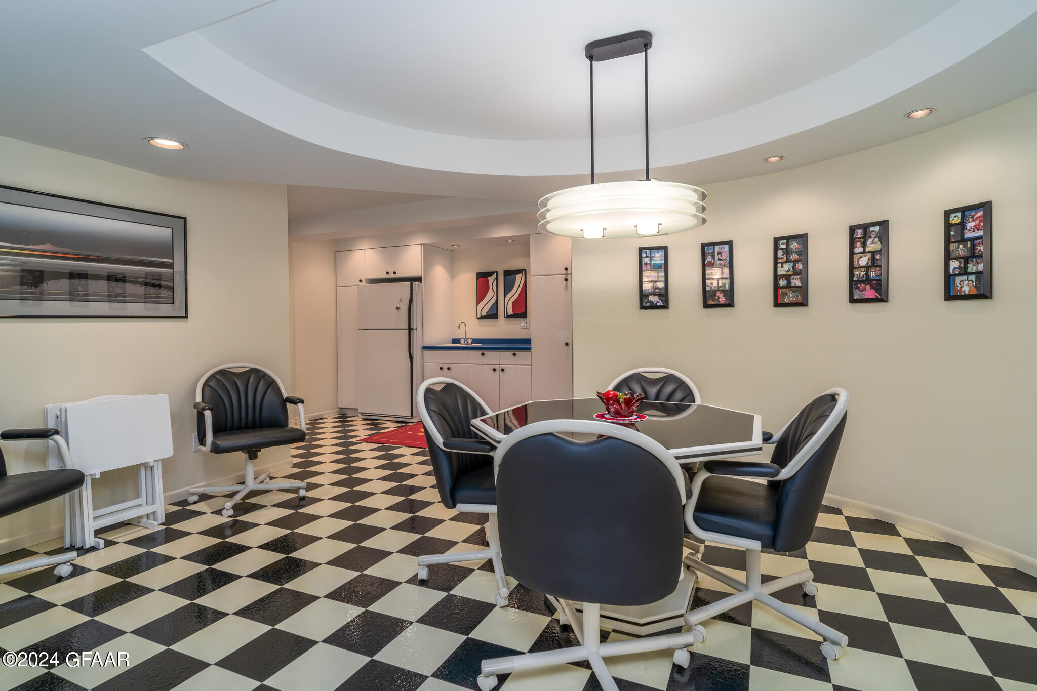 205 LEEWARD HILLS Lane