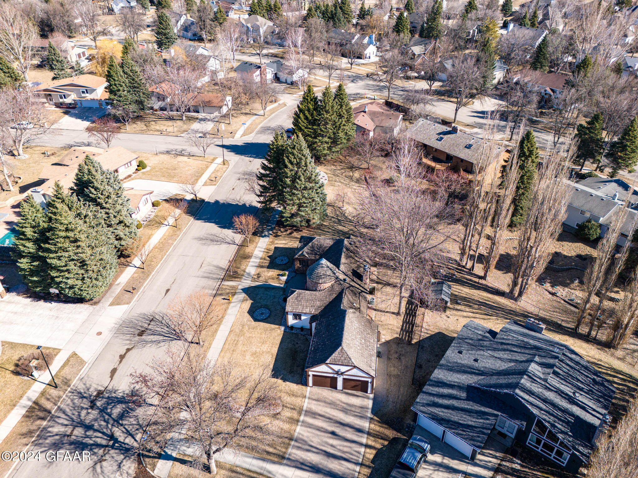 205 LEEWARD HILLS Lane