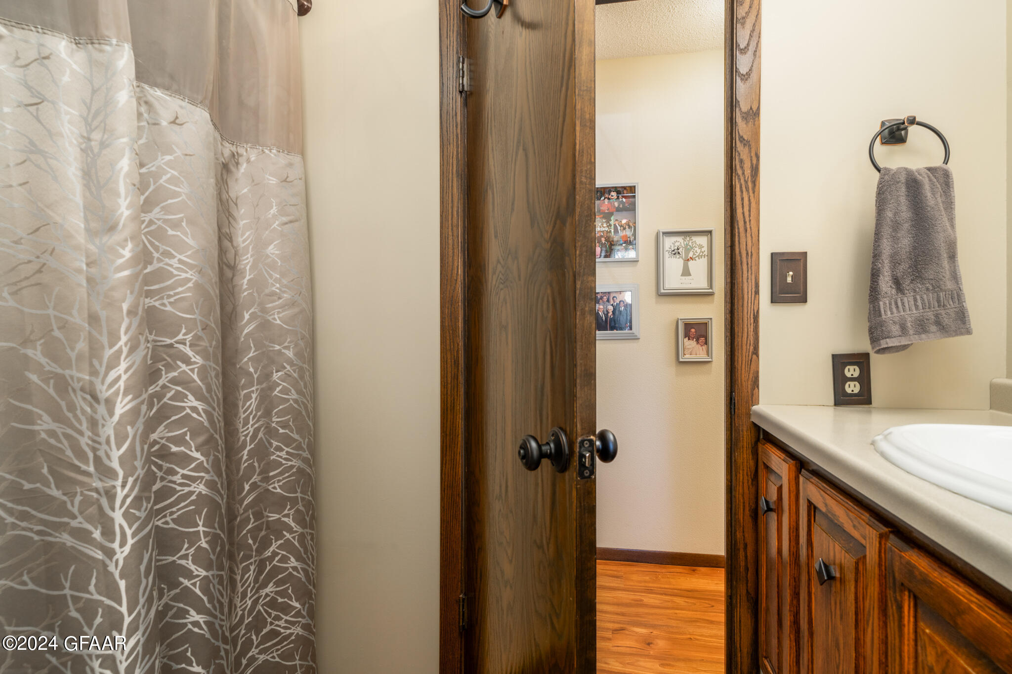 205 LEEWARD HILLS Lane