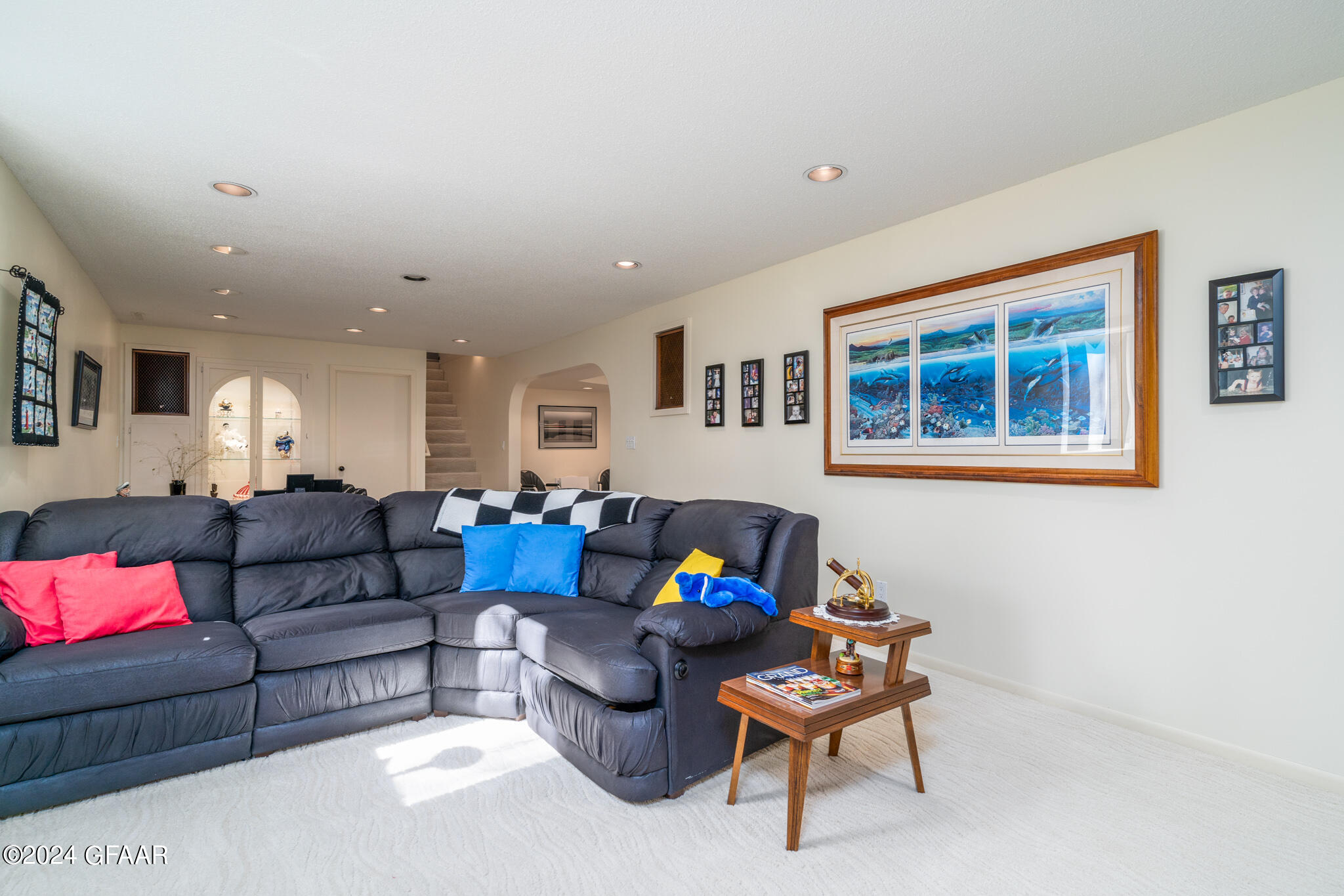 205 LEEWARD HILLS Lane