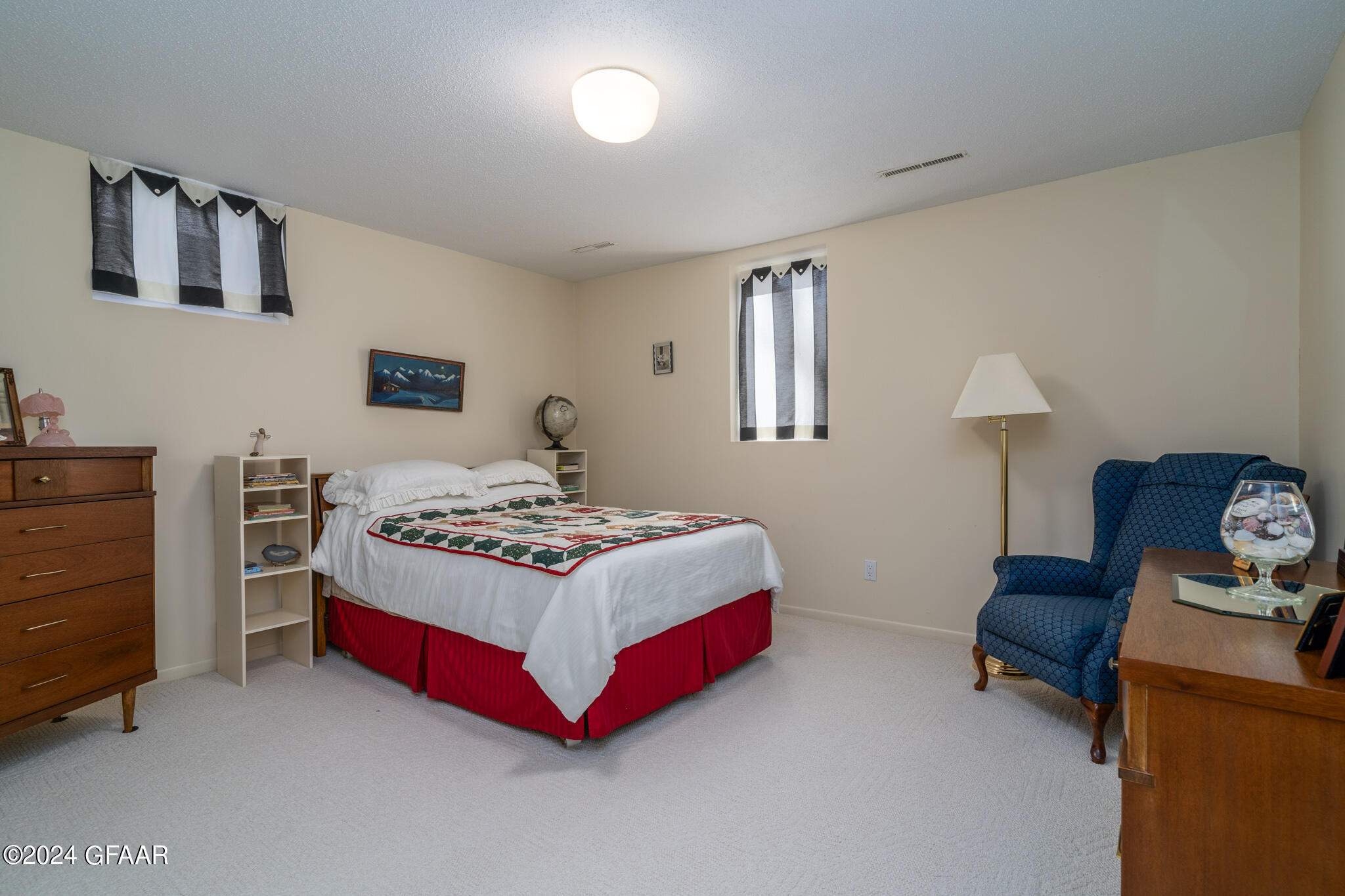 205 LEEWARD HILLS Lane