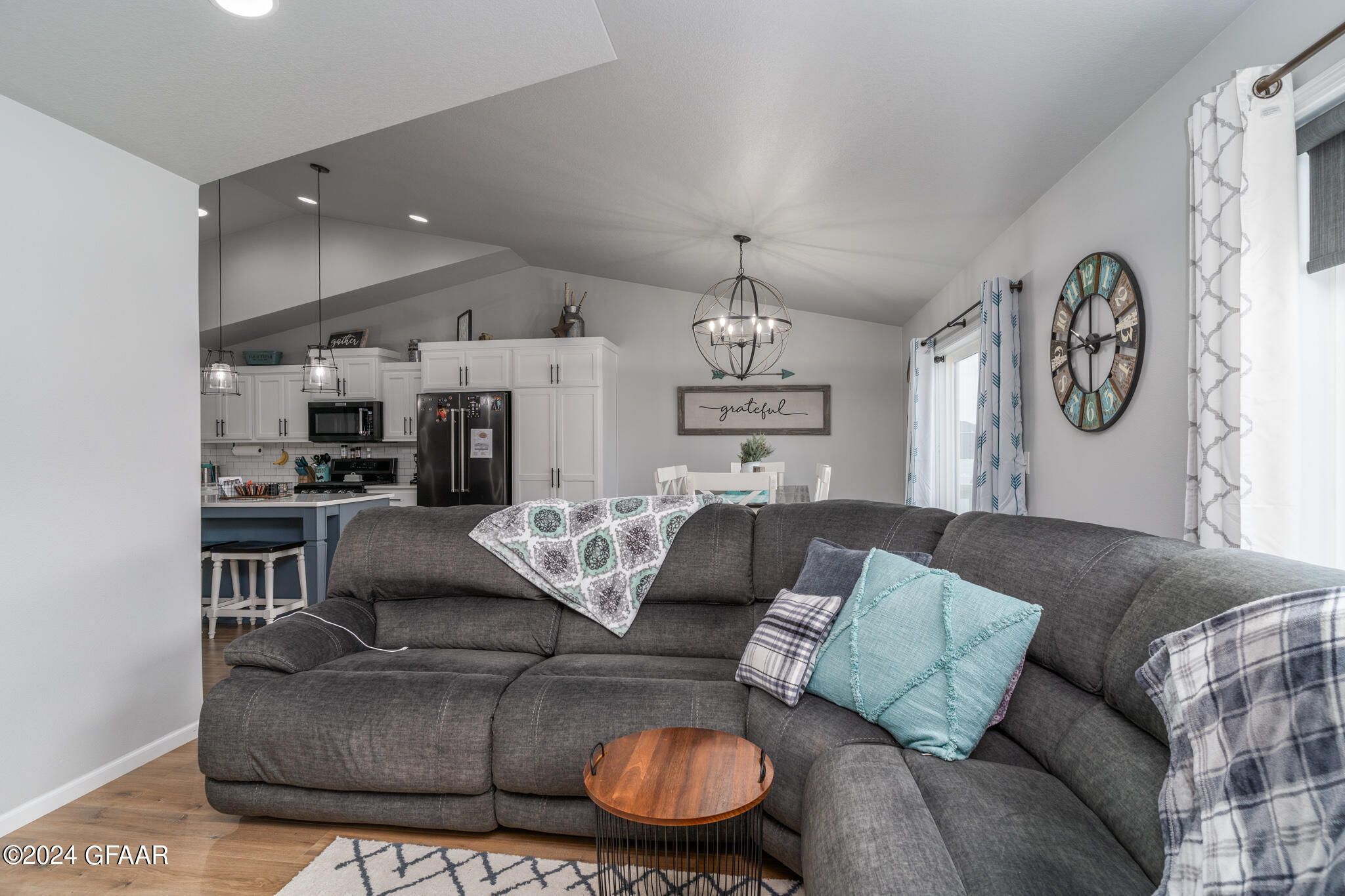 947 CEDAR BURLS Drive