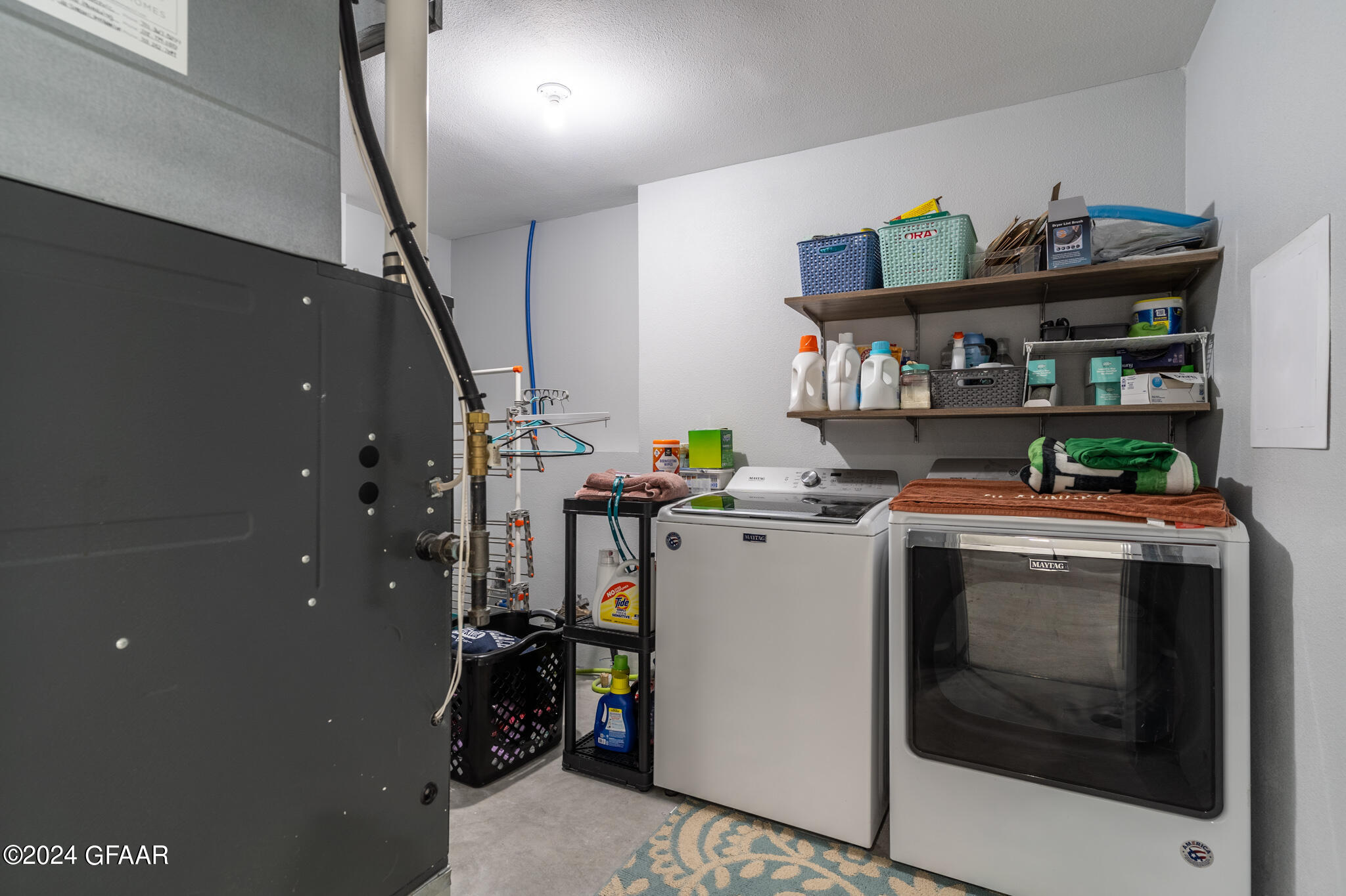 947 CEDAR BURLS Drive