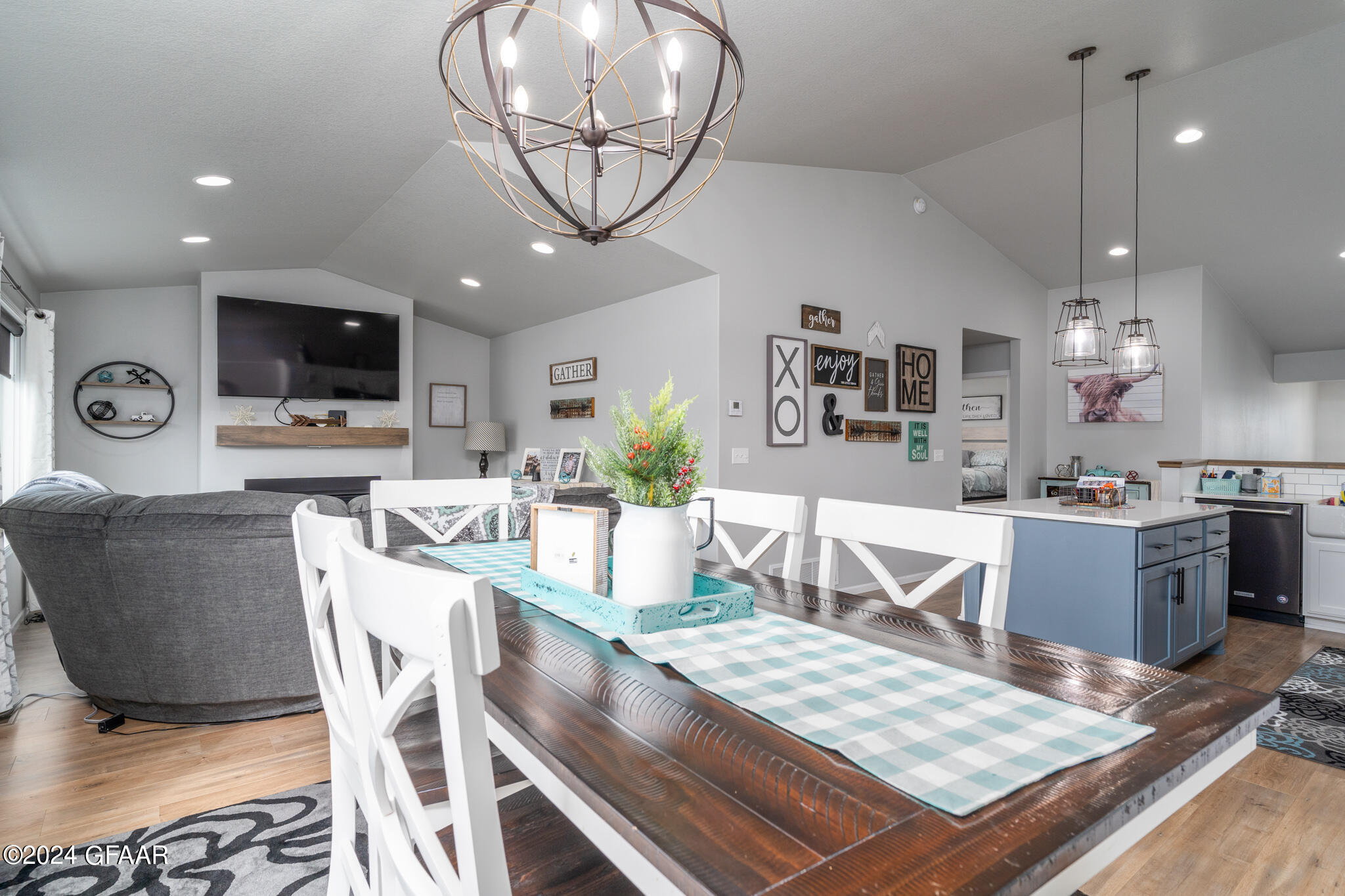 947 CEDAR BURLS Drive