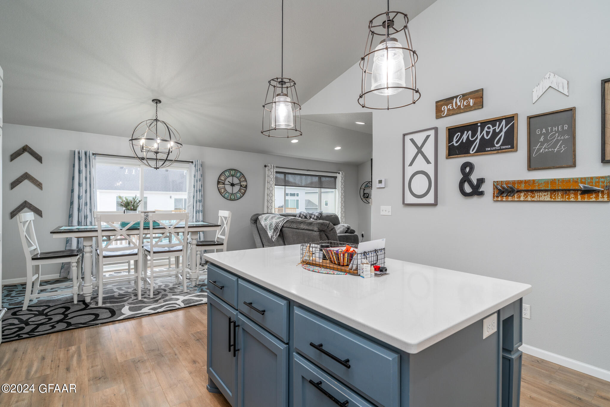 947 CEDAR BURLS Drive