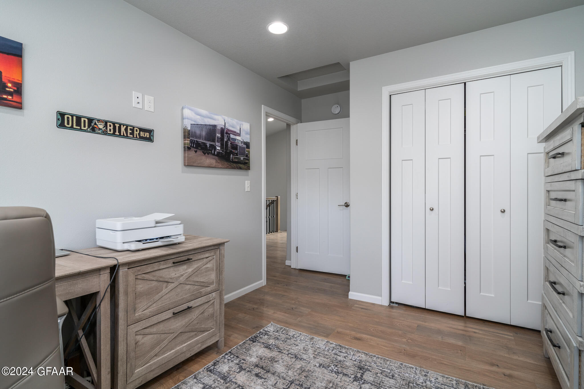 947 CEDAR BURLS Drive