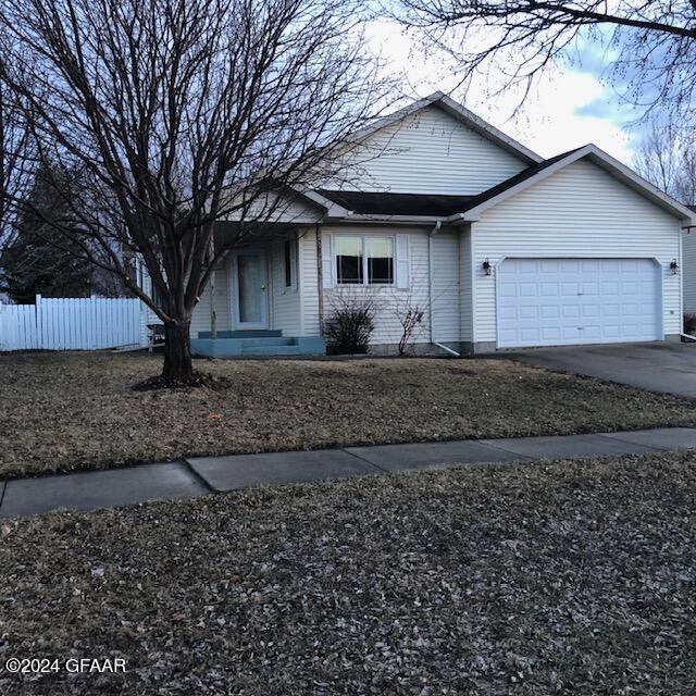5077 WEST ELM Court