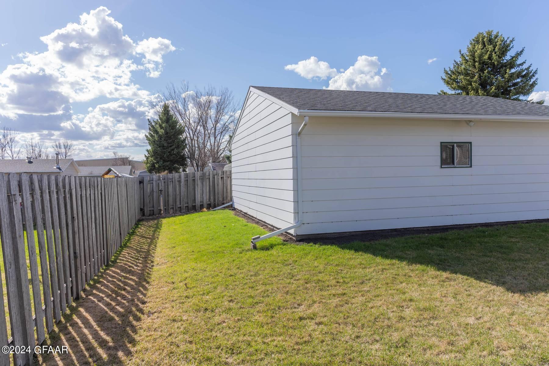 713 GREAT PLAINS Court