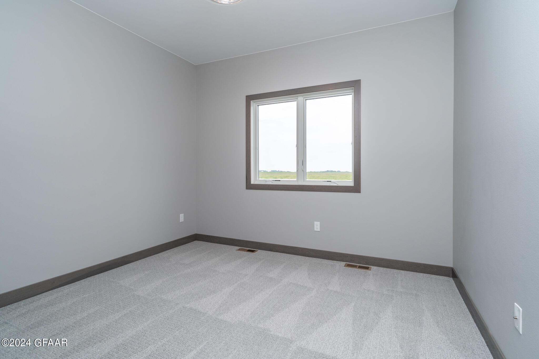 6066 W PRAIRIEWOOD Drive