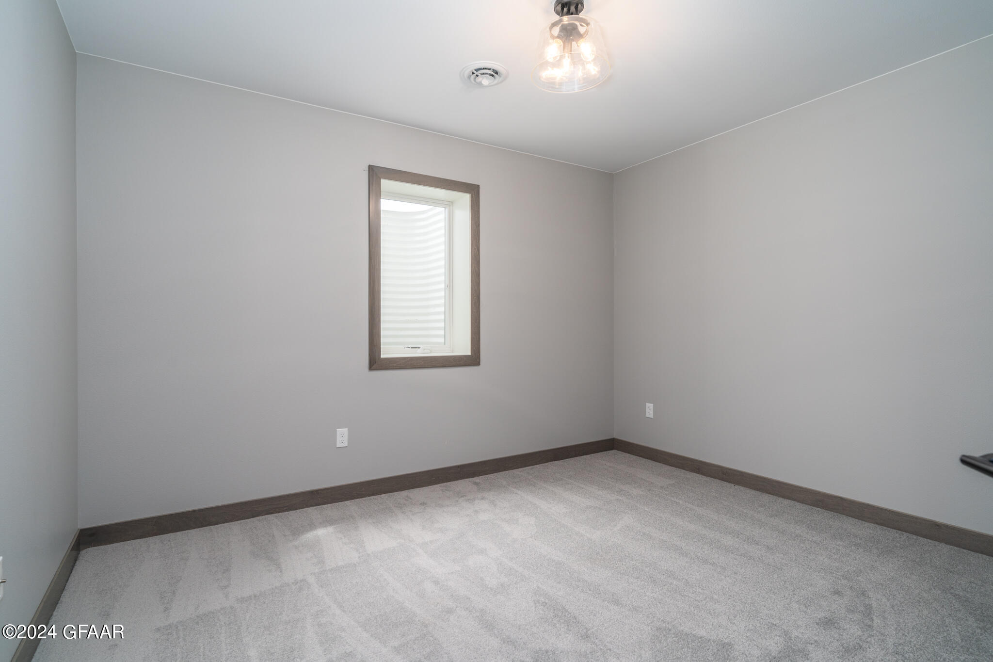 6066 W PRAIRIEWOOD Drive