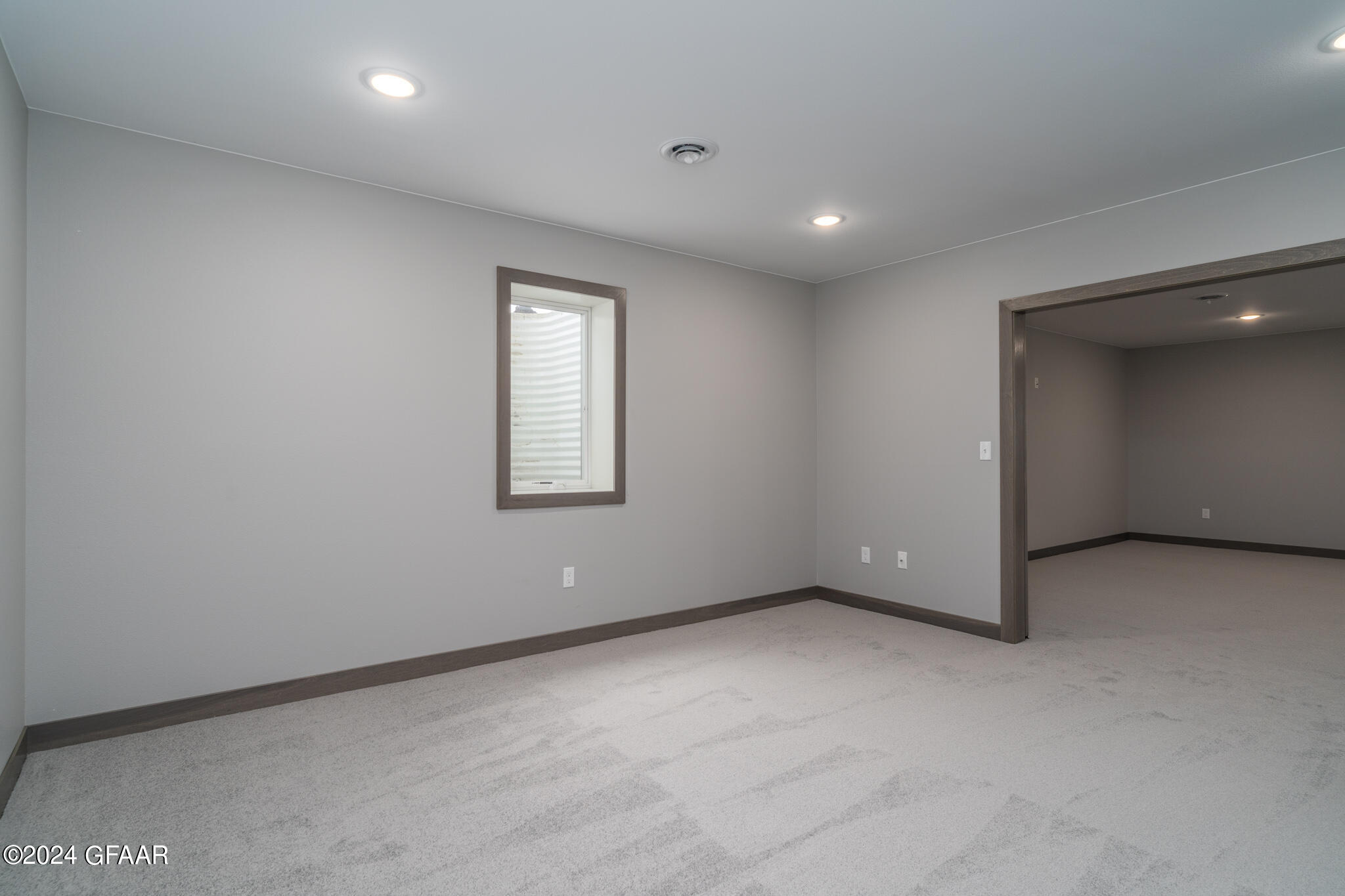 6066 W PRAIRIEWOOD Drive