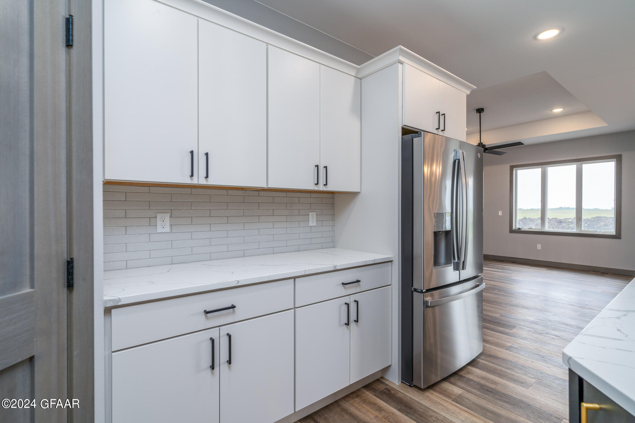 6066 W PRAIRIEWOOD Drive