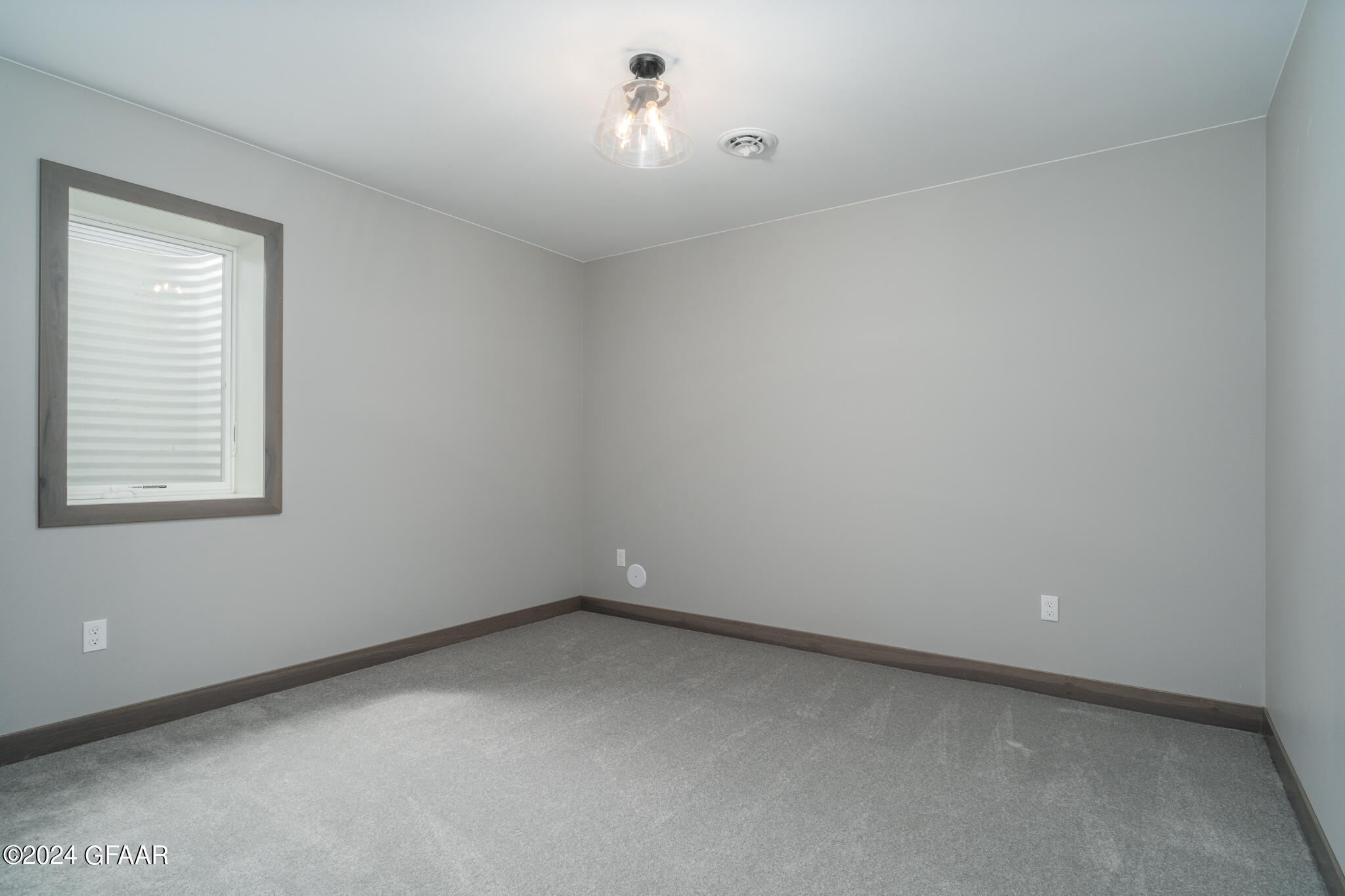 6066 W PRAIRIEWOOD Drive