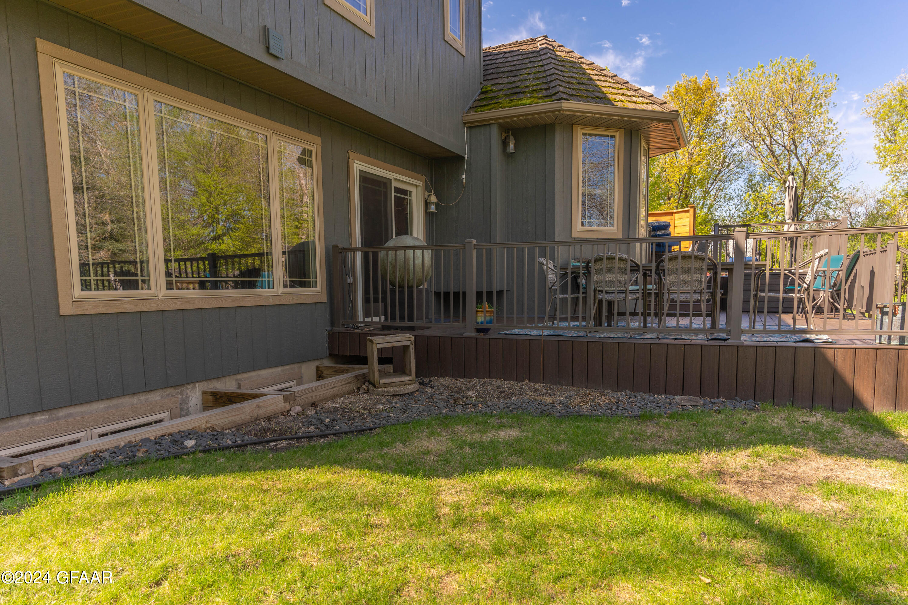 366 WOODLAND Circle