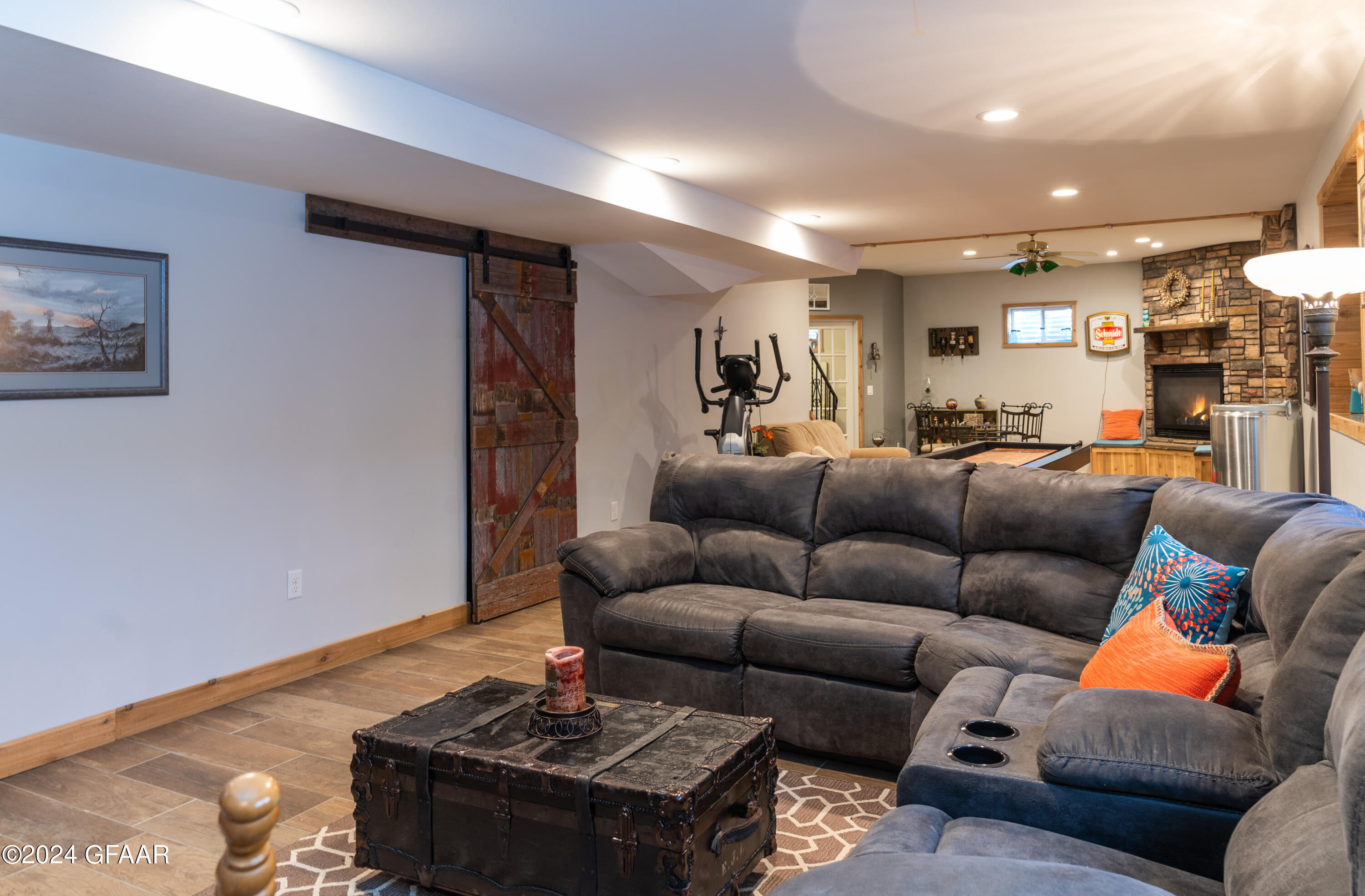 366 WOODLAND Circle