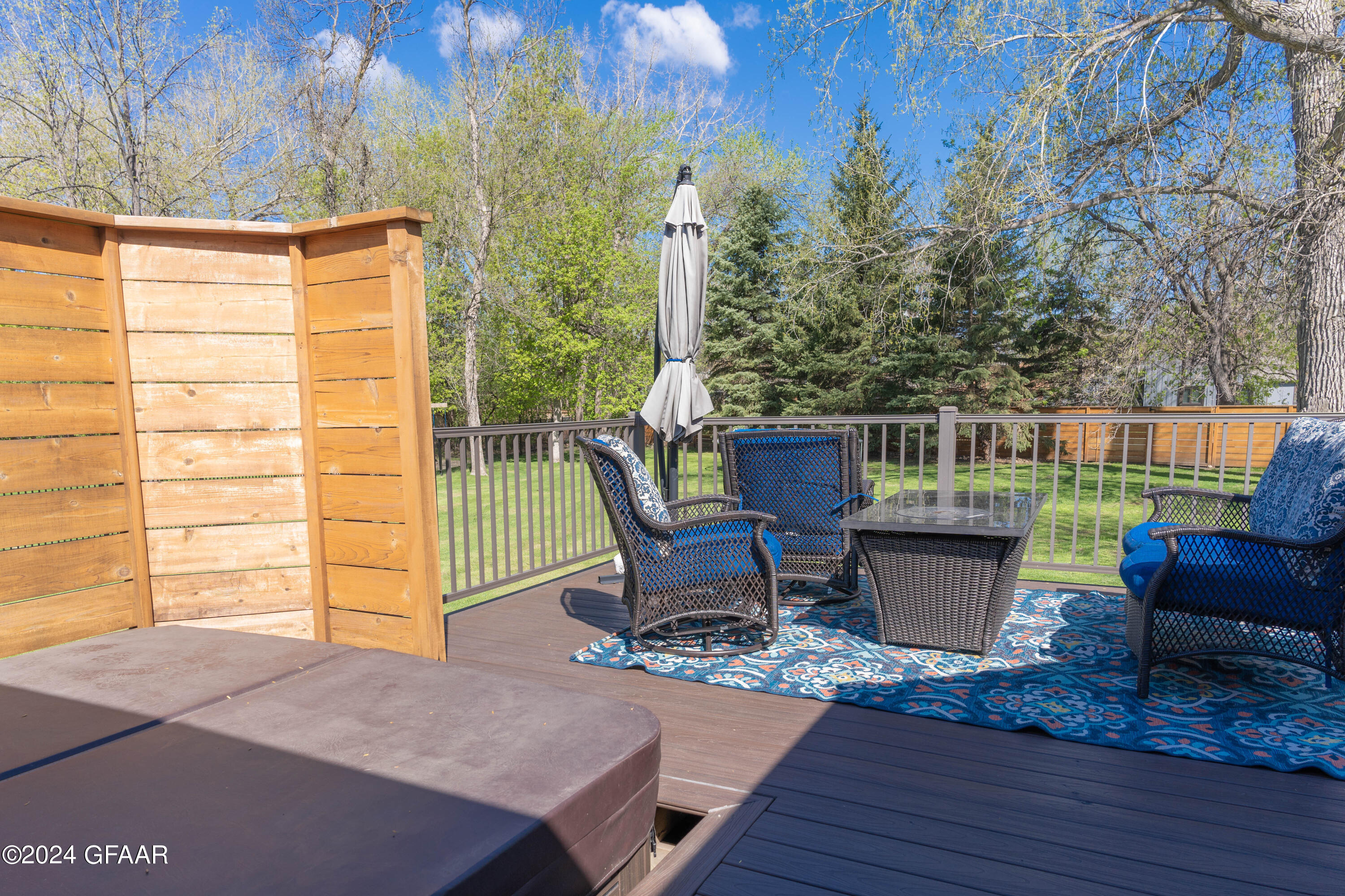 366 WOODLAND Circle