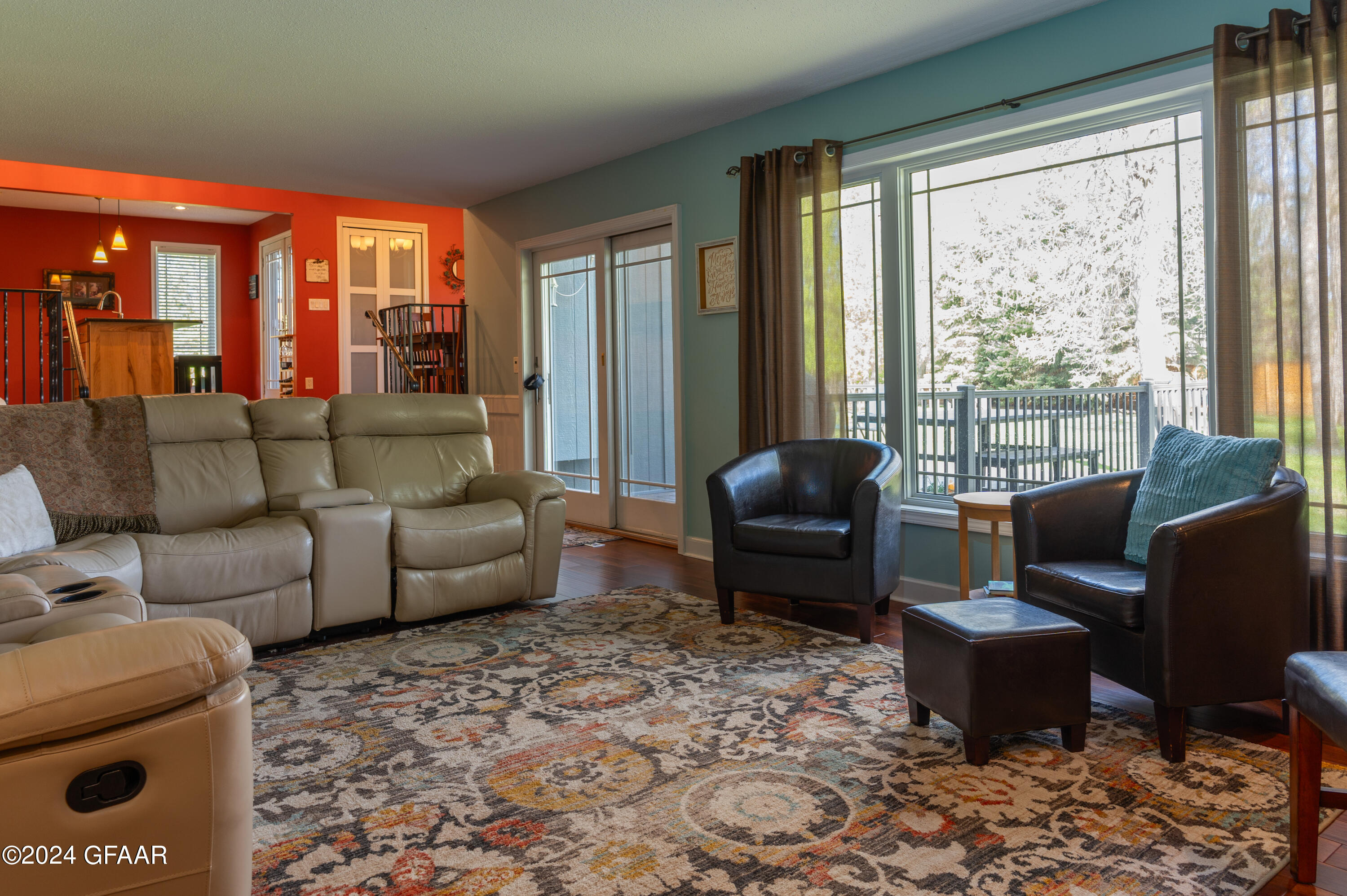 366 WOODLAND Circle