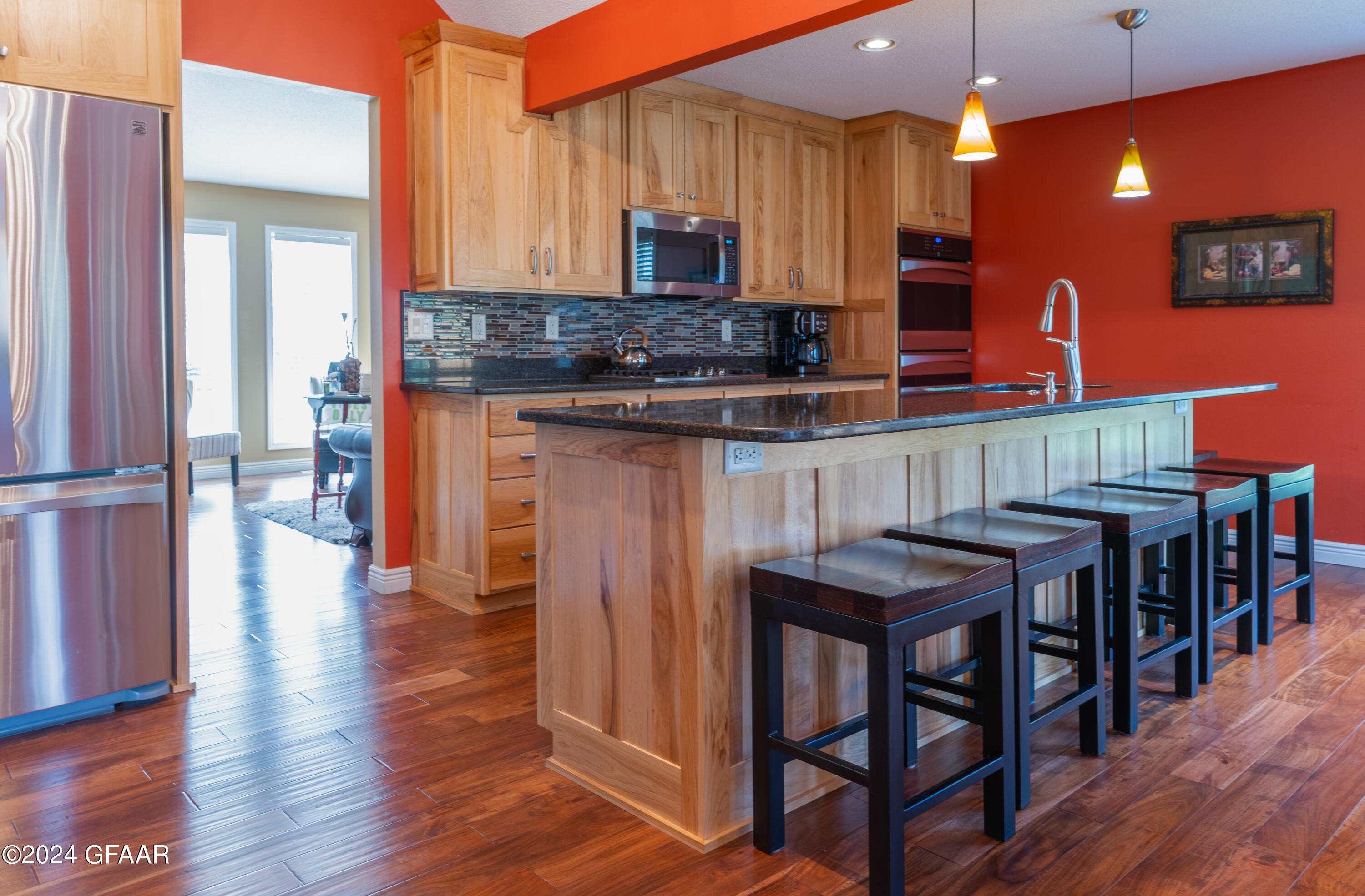 366 WOODLAND Circle