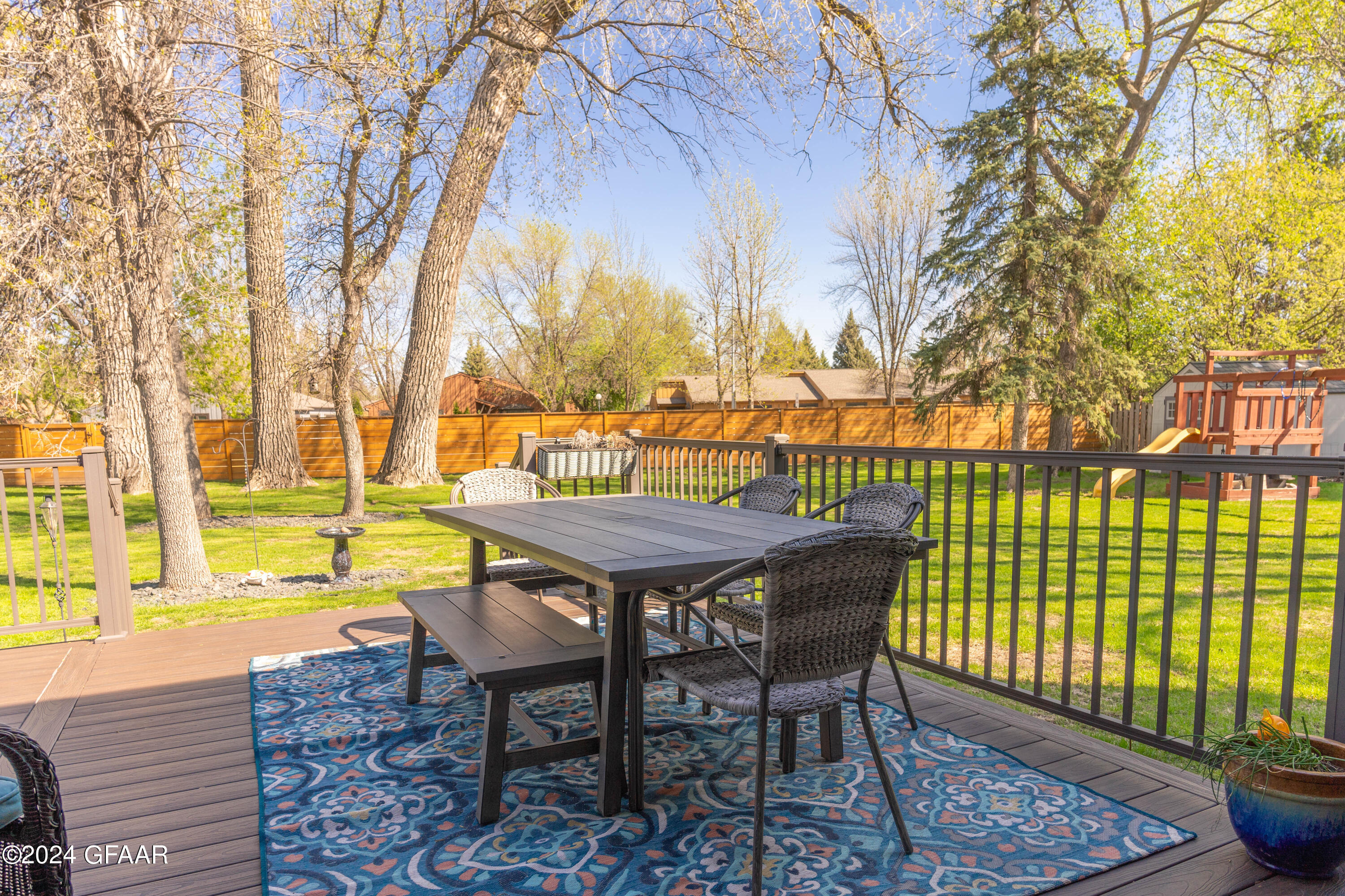 366 WOODLAND Circle